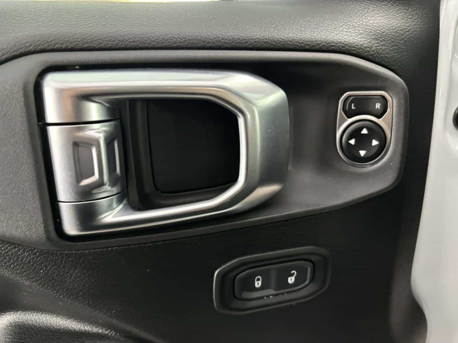 Image 10 Jeep Wrangler 4XE 4-Door Rubicon 2024