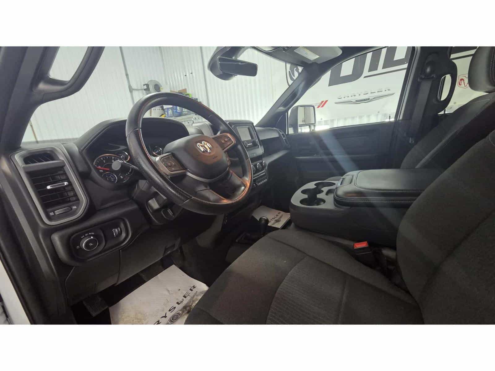 2024 RAM 3500 Tradesman - Image 9