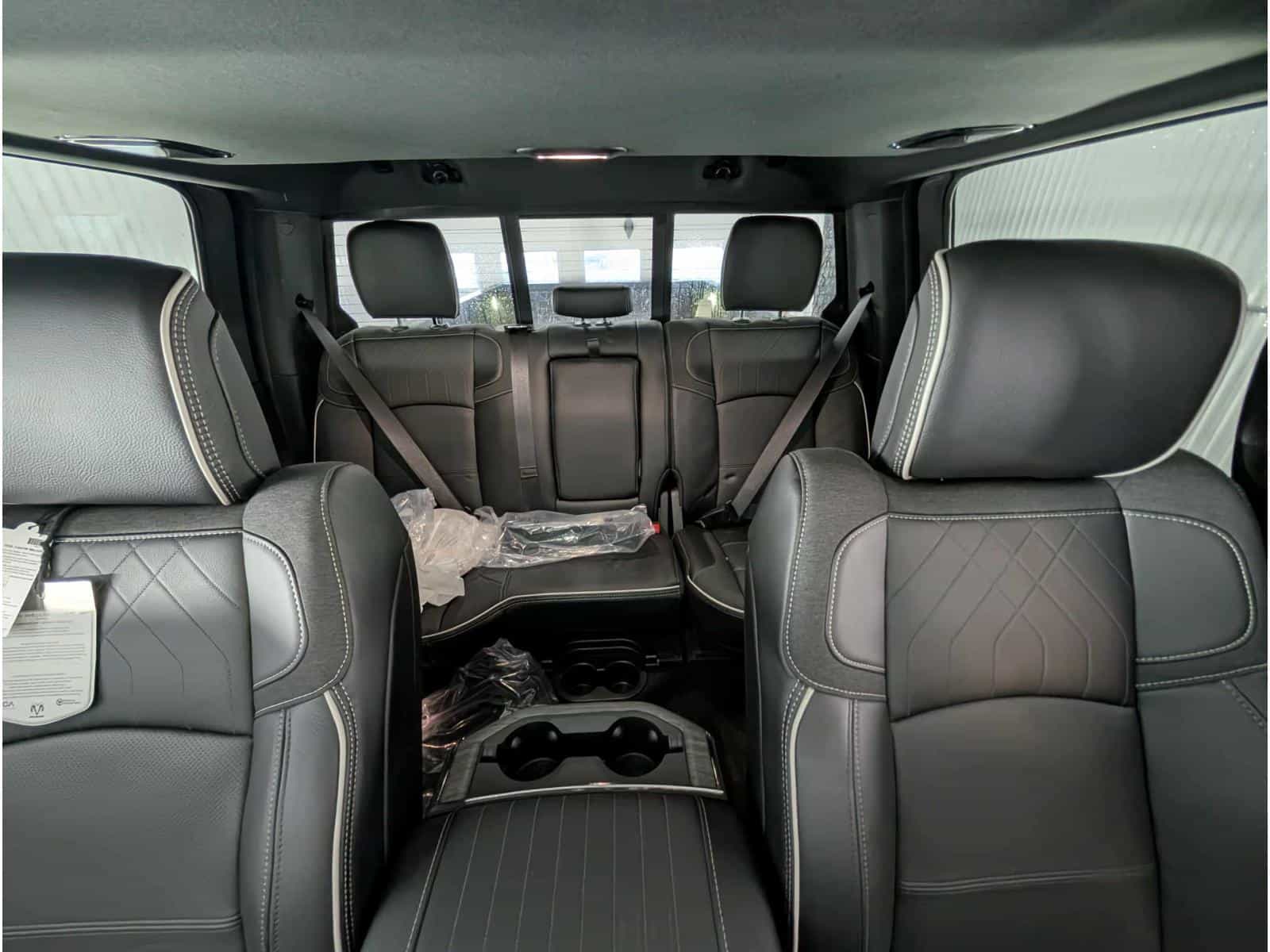 2025 RAM 2500 Limited - Image 8