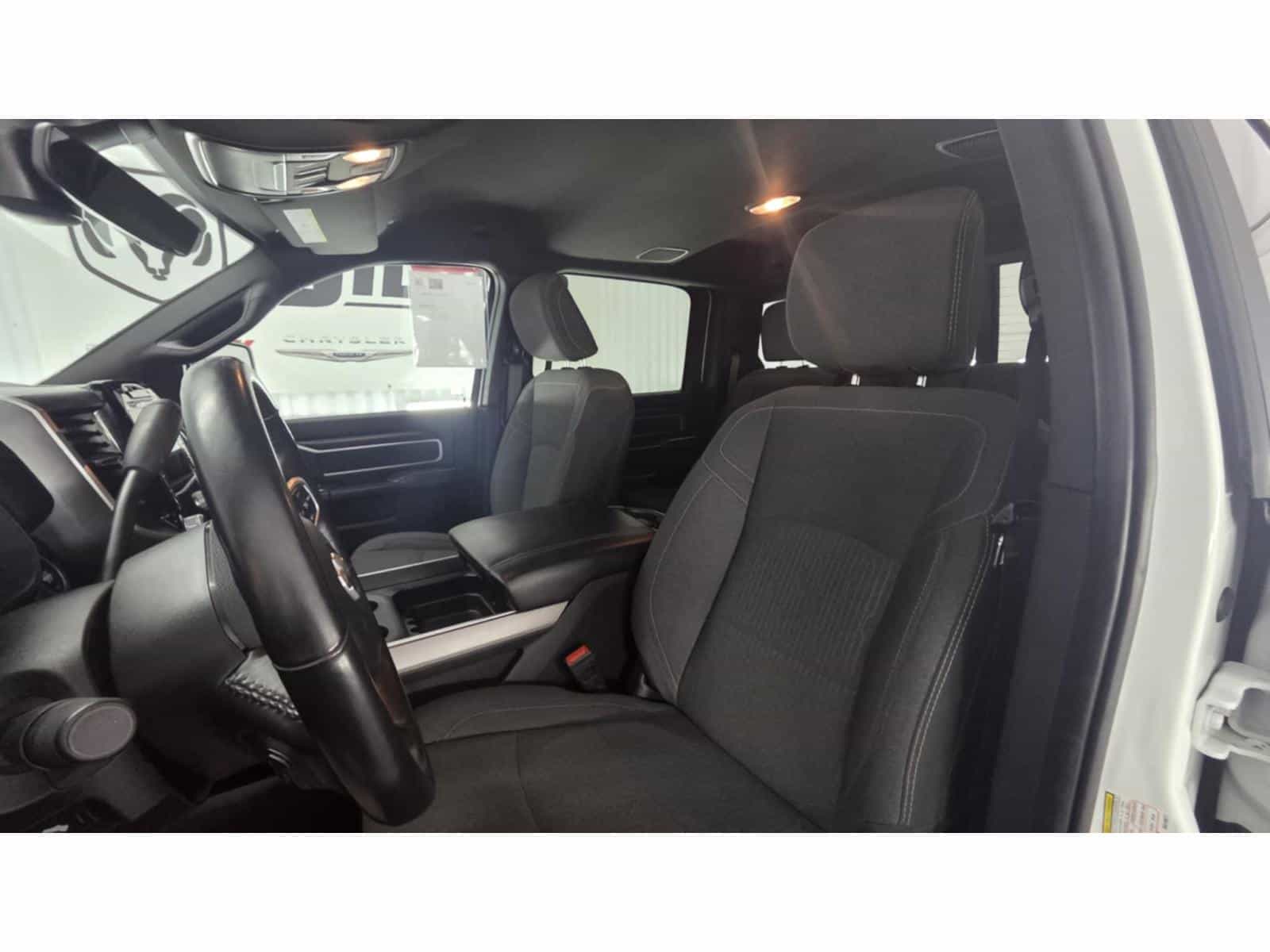 2024 RAM 2500 Big Horn - Image 12