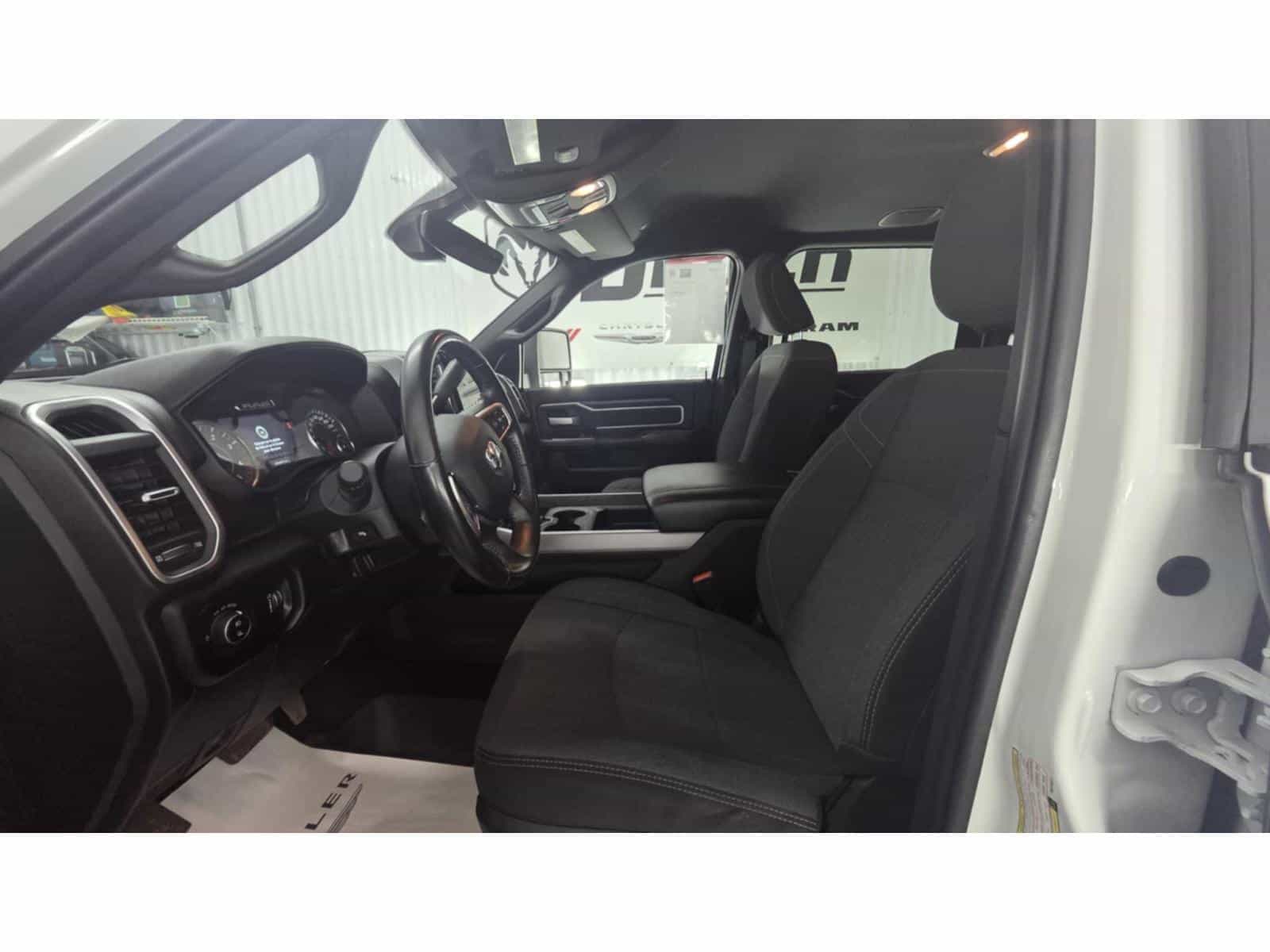 2024 RAM 2500 Big Horn - Image 7