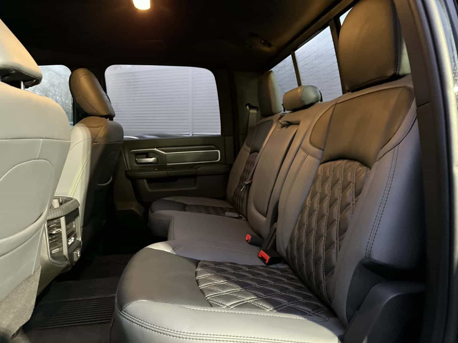 2025 RAM 3500 Big Horn - Image 9