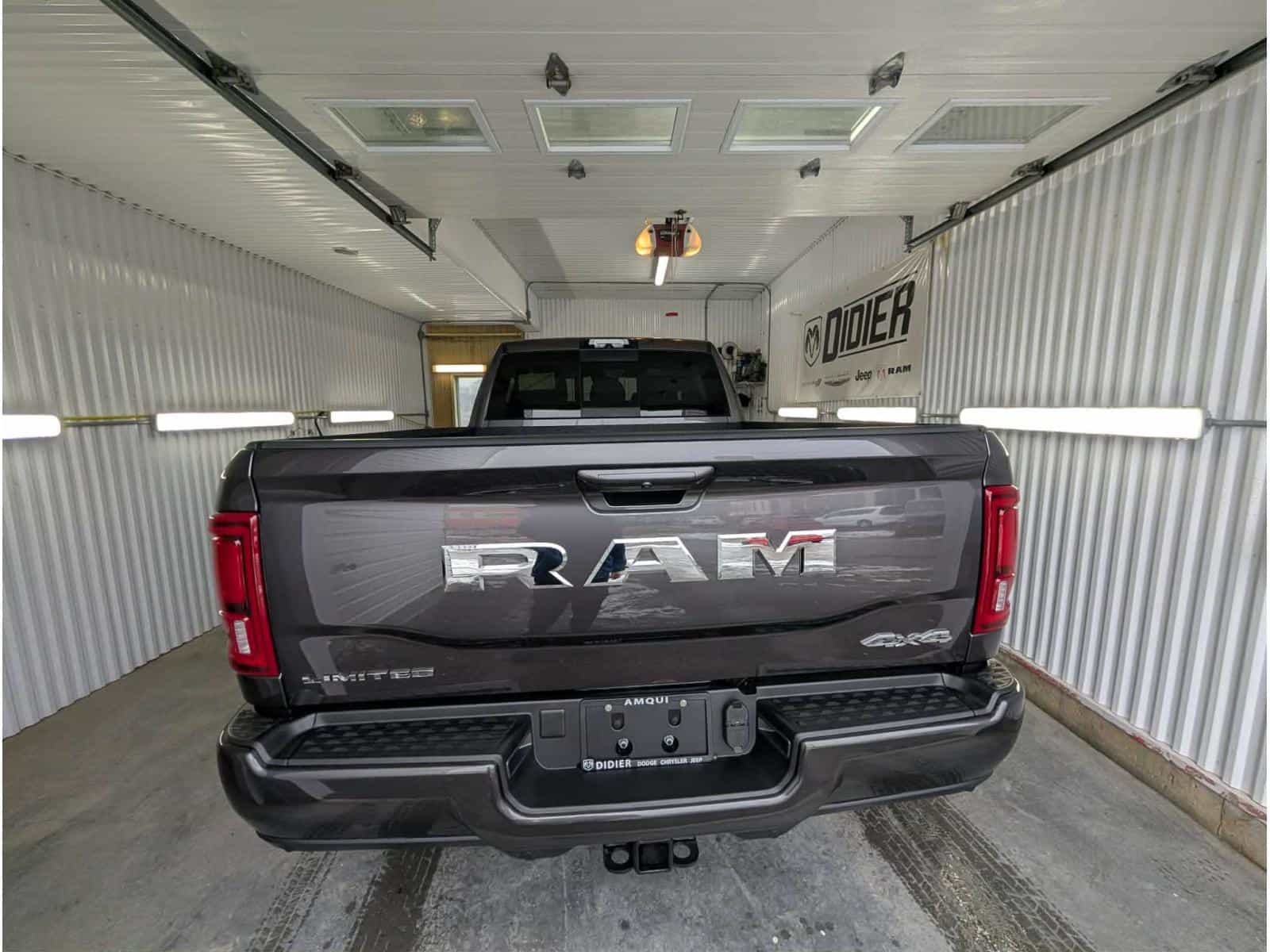 2026 RAM 3500 Limited - Image 13