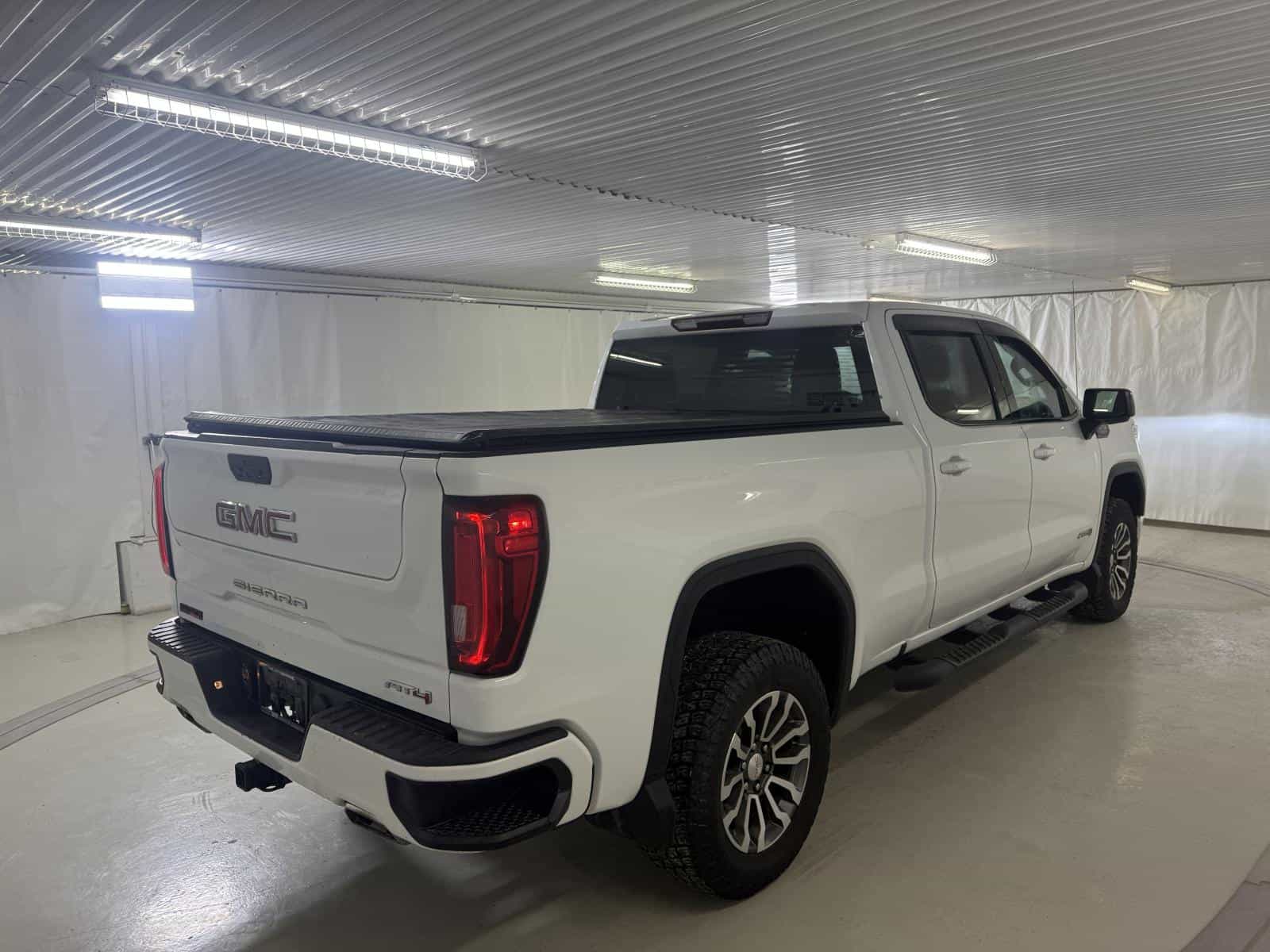 2022 GMC Sierra AT4 - Image 5