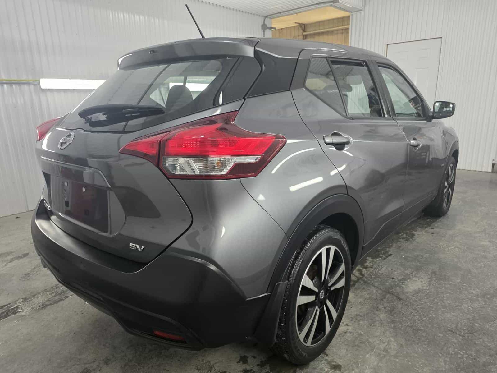 2019 Nissan Kicks SV - Image 3