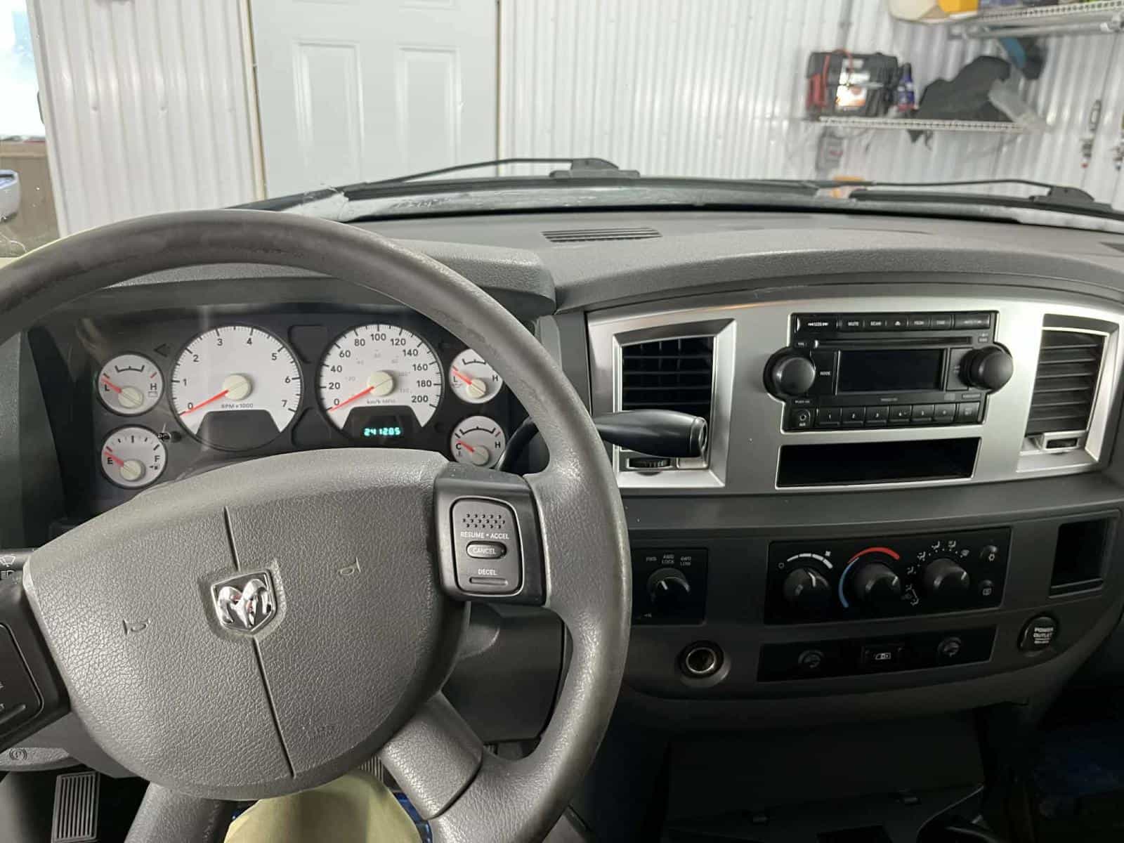 2007 Dodge Ram ST - Image 5