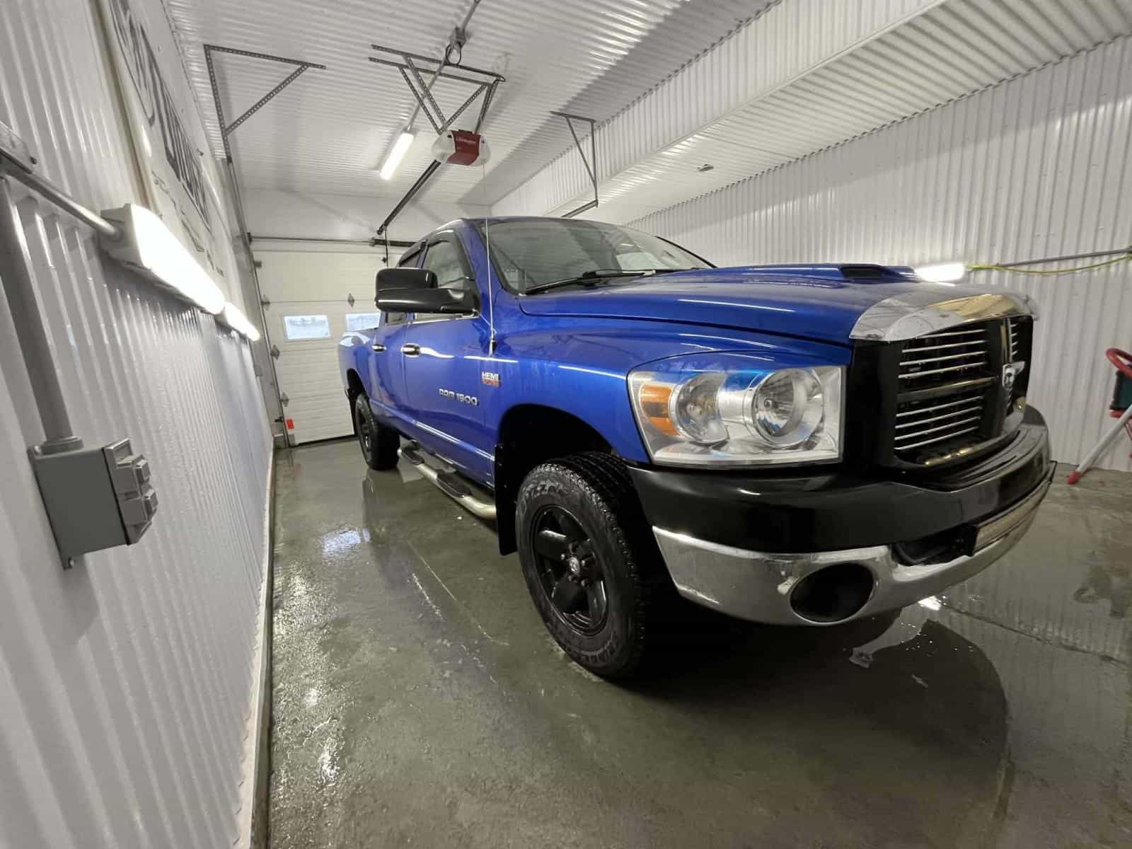 2007 Dodge Ram ST - Image 3