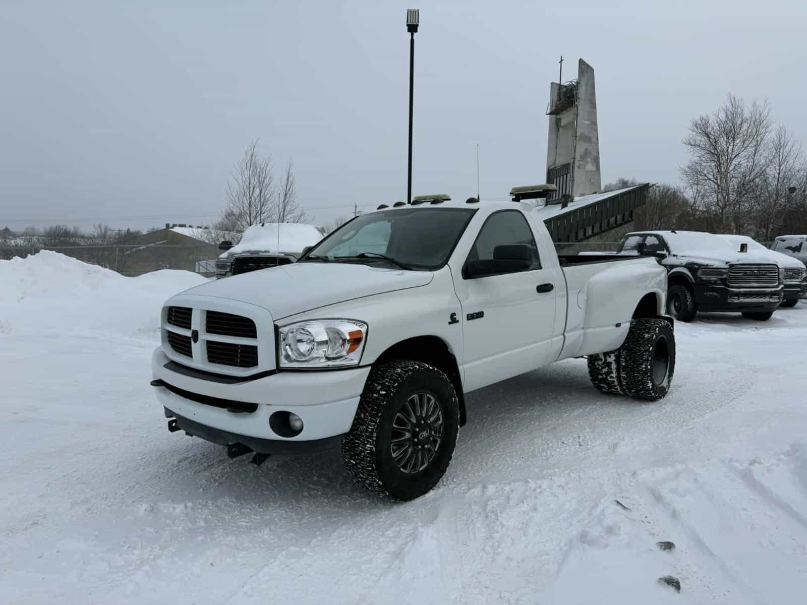 2007 Dodge Ram 3500 SLT - Image 1