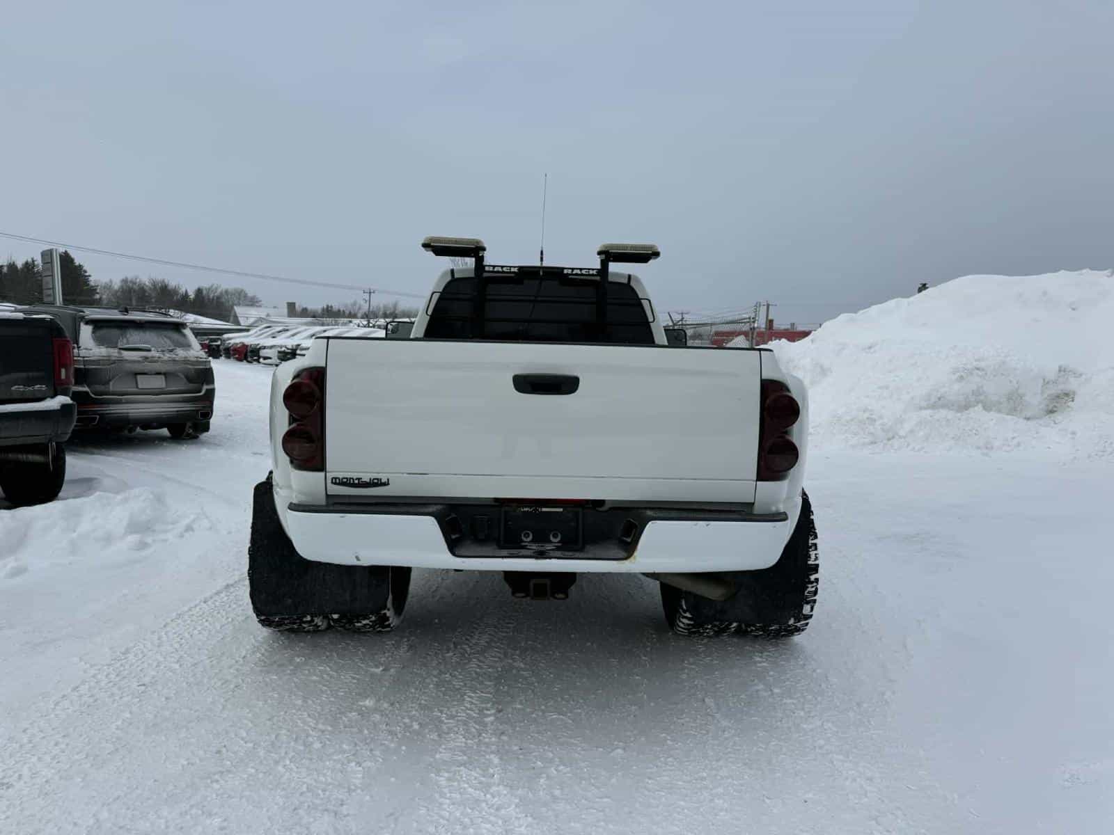 2007 Dodge Ram 3500 SLT - Image 4