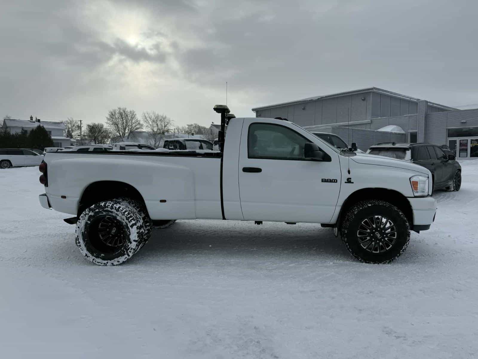 2007 Dodge Ram 3500 SLT - Image 6