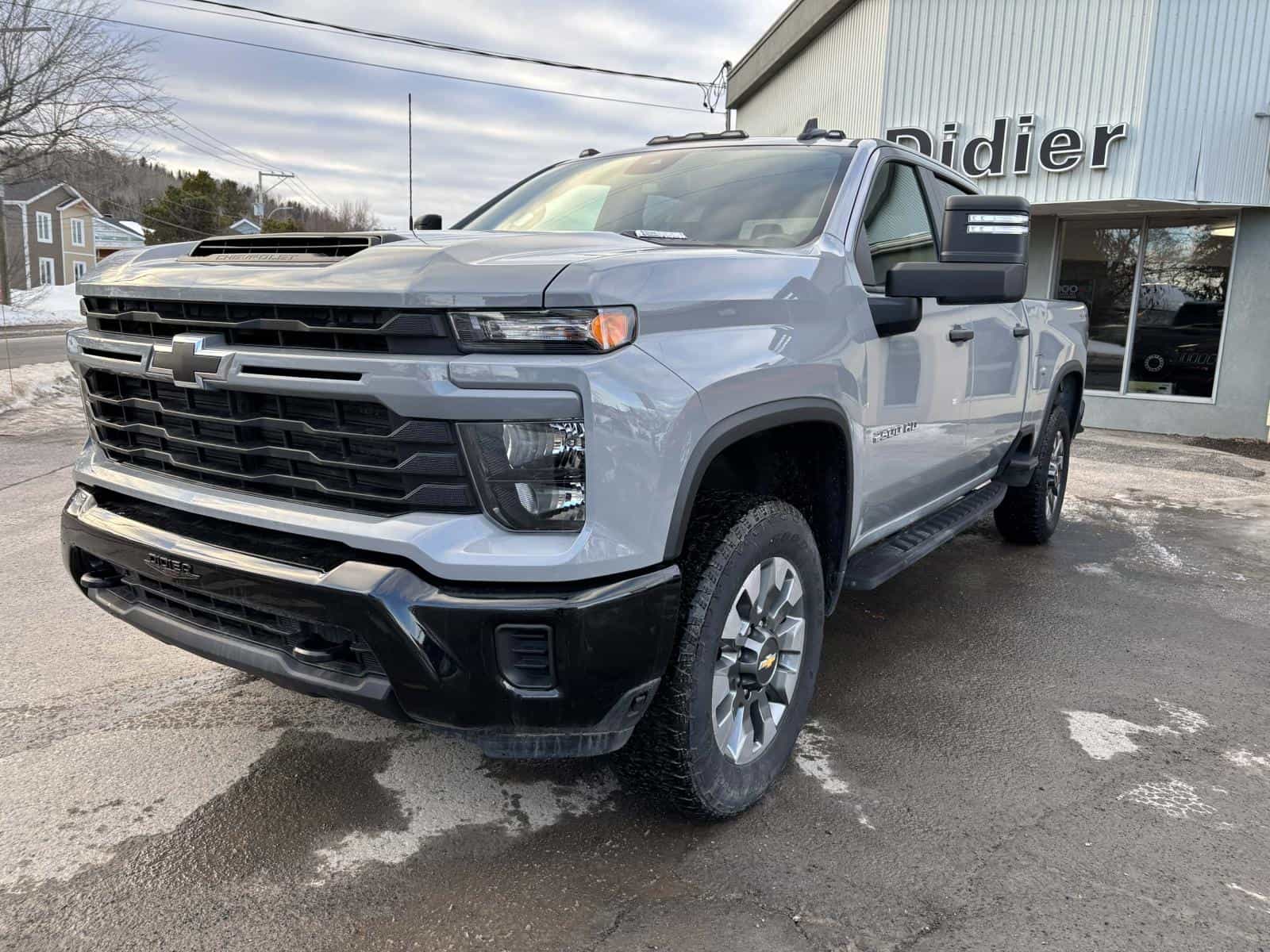 2024 Chevrolet Silverado 2500 Custom - Image 1