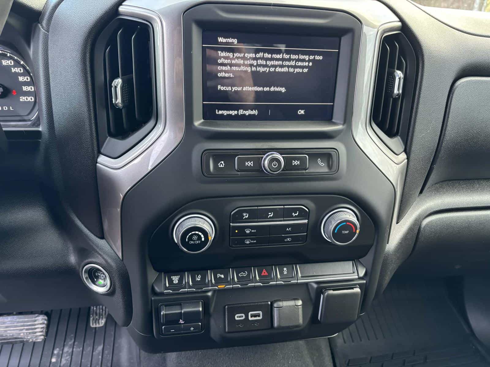 2024 Chevrolet Silverado 2500 Custom - Image 8