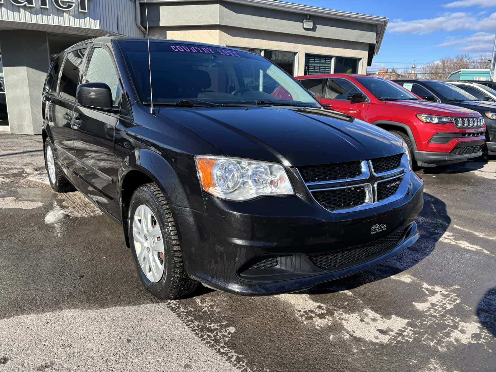 2014 Dodge Grand Caravan SXT - Image 2