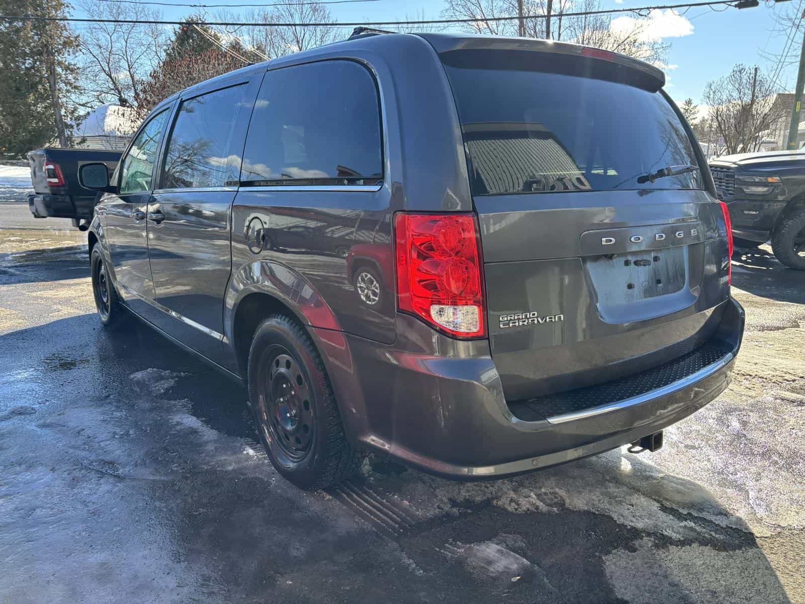 Image 4 Dodge Grand Caravan SXT 2019