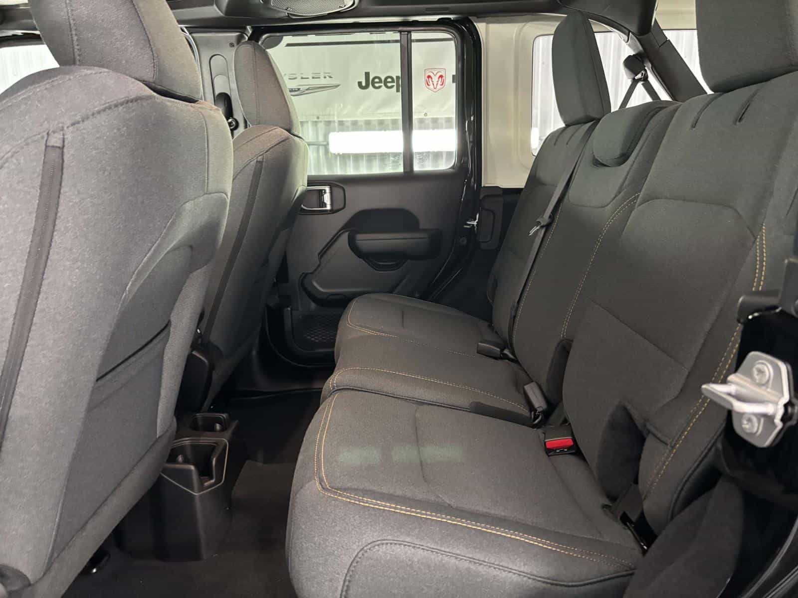 Image 14 Jeep Wrangler 4-Door Willys 2025