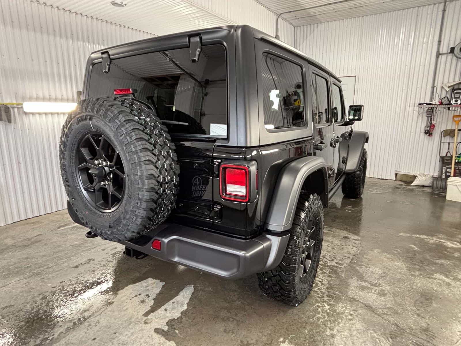 Image 4 Jeep Wrangler 4-Door Willys 2025