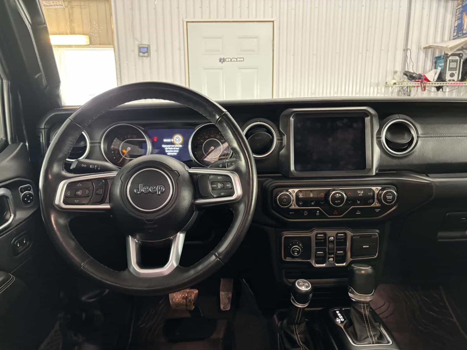 2021 Jeep Gladiator Overland - Image 9