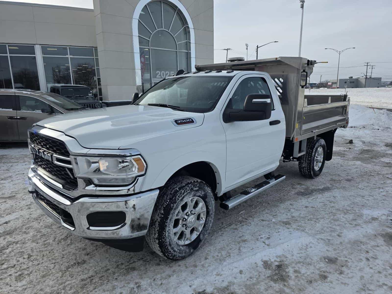 2024 RAM Chassis Cab 3500 Tradesman - Image 1