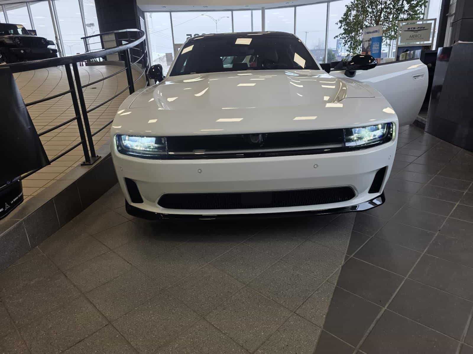 2025 Dodge Charger Daytona R/T - Image 5