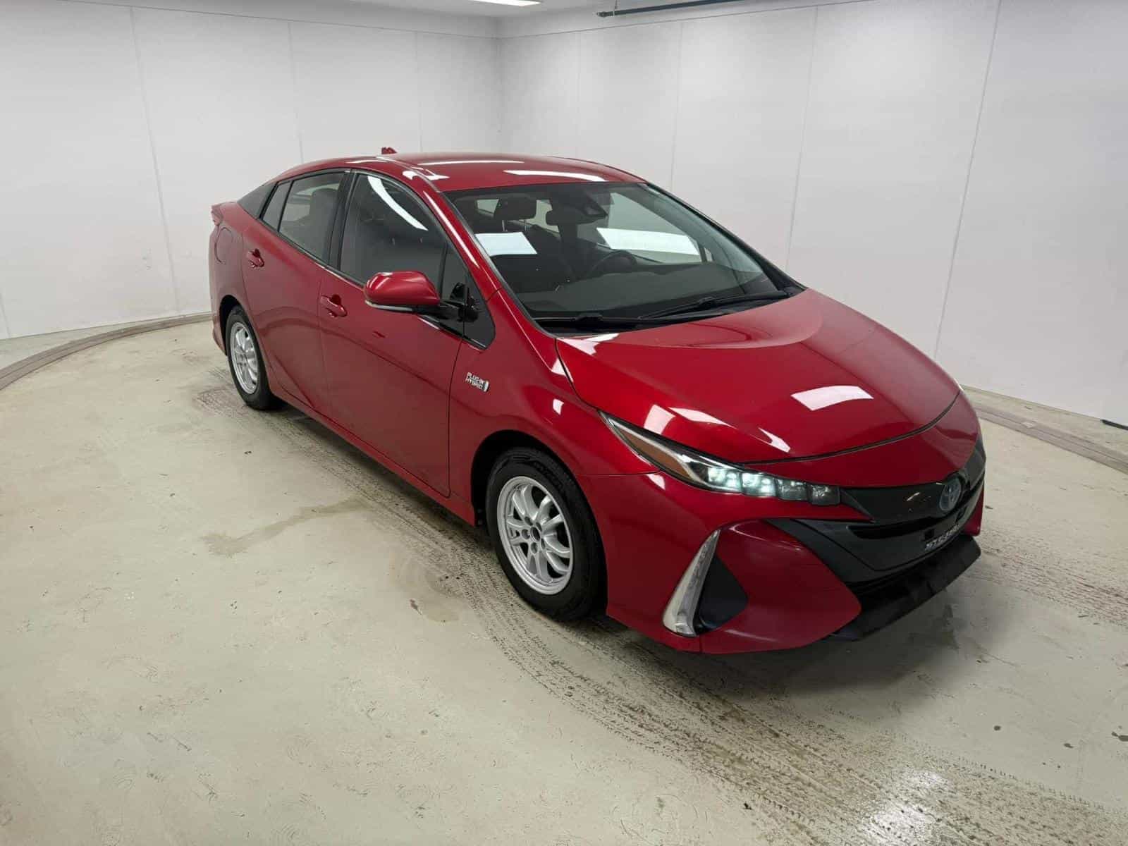 2020 Toyota Prius Prime Le/Xle/Limite Base - Image 3