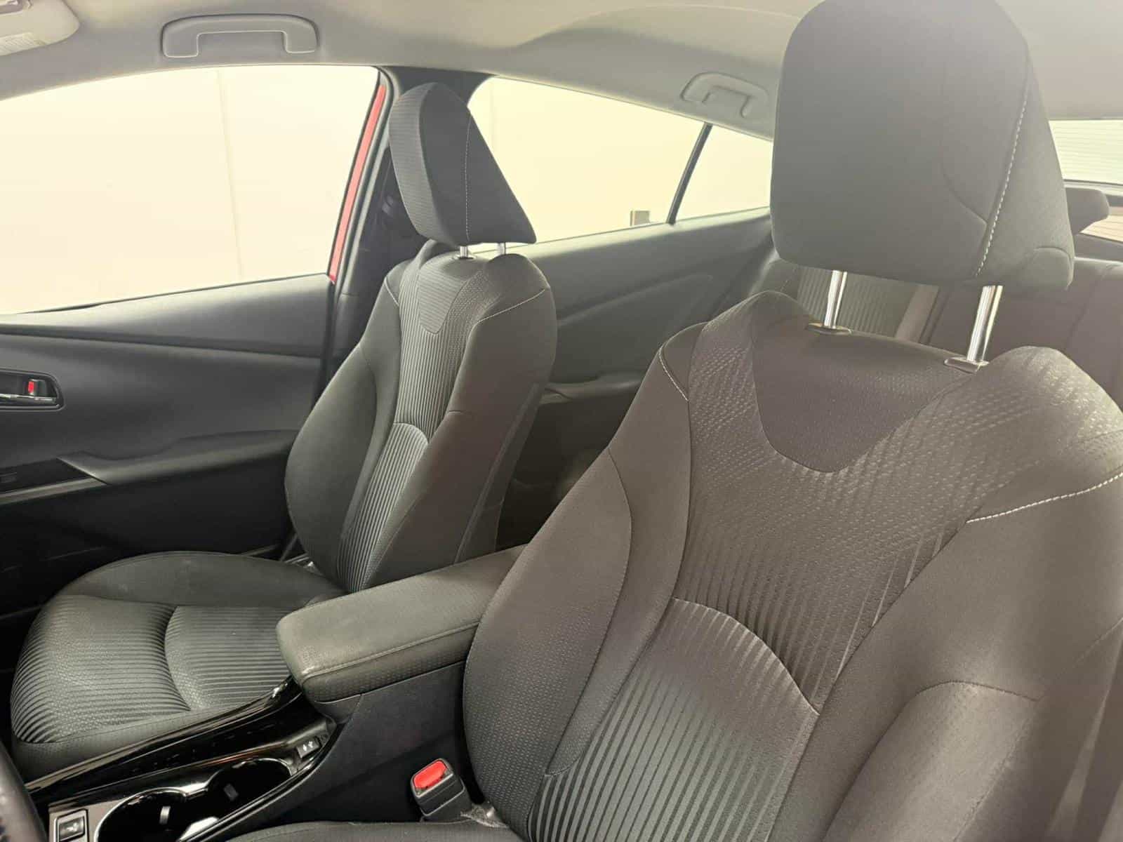 2020 Toyota Prius Prime Le/Xle/Limite Base - Image 11