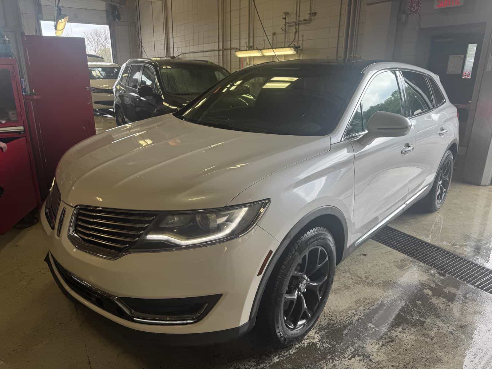 Image 1 Lincoln MKX Select 2016