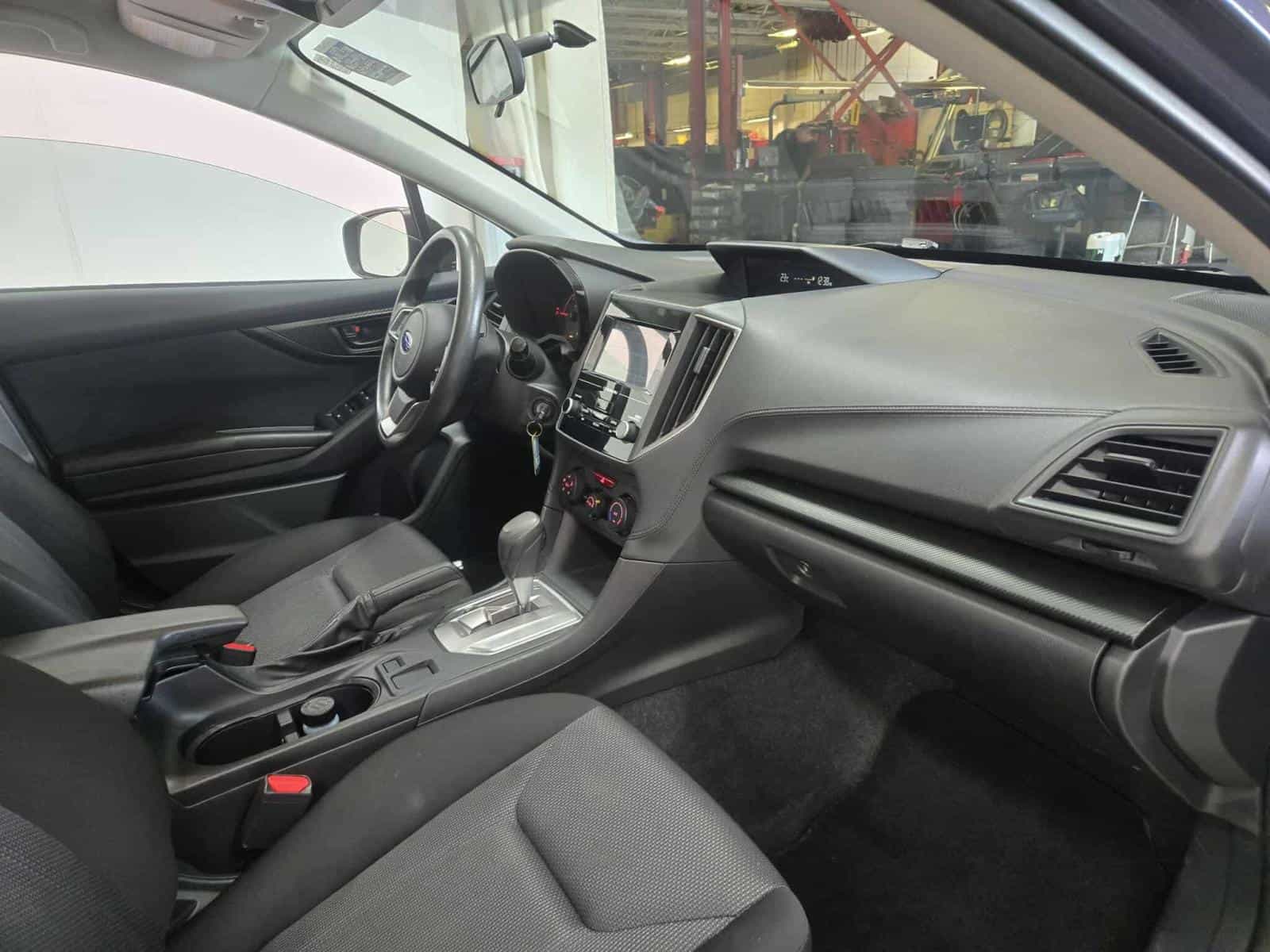 2017 Subaru Impreza Convenience - Image 3