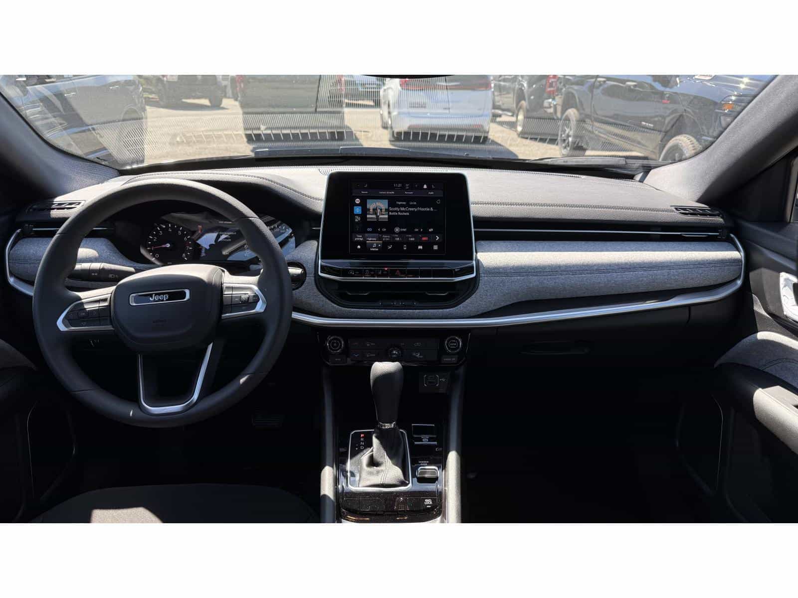 Image 8 Jeep Compass Sport 2025