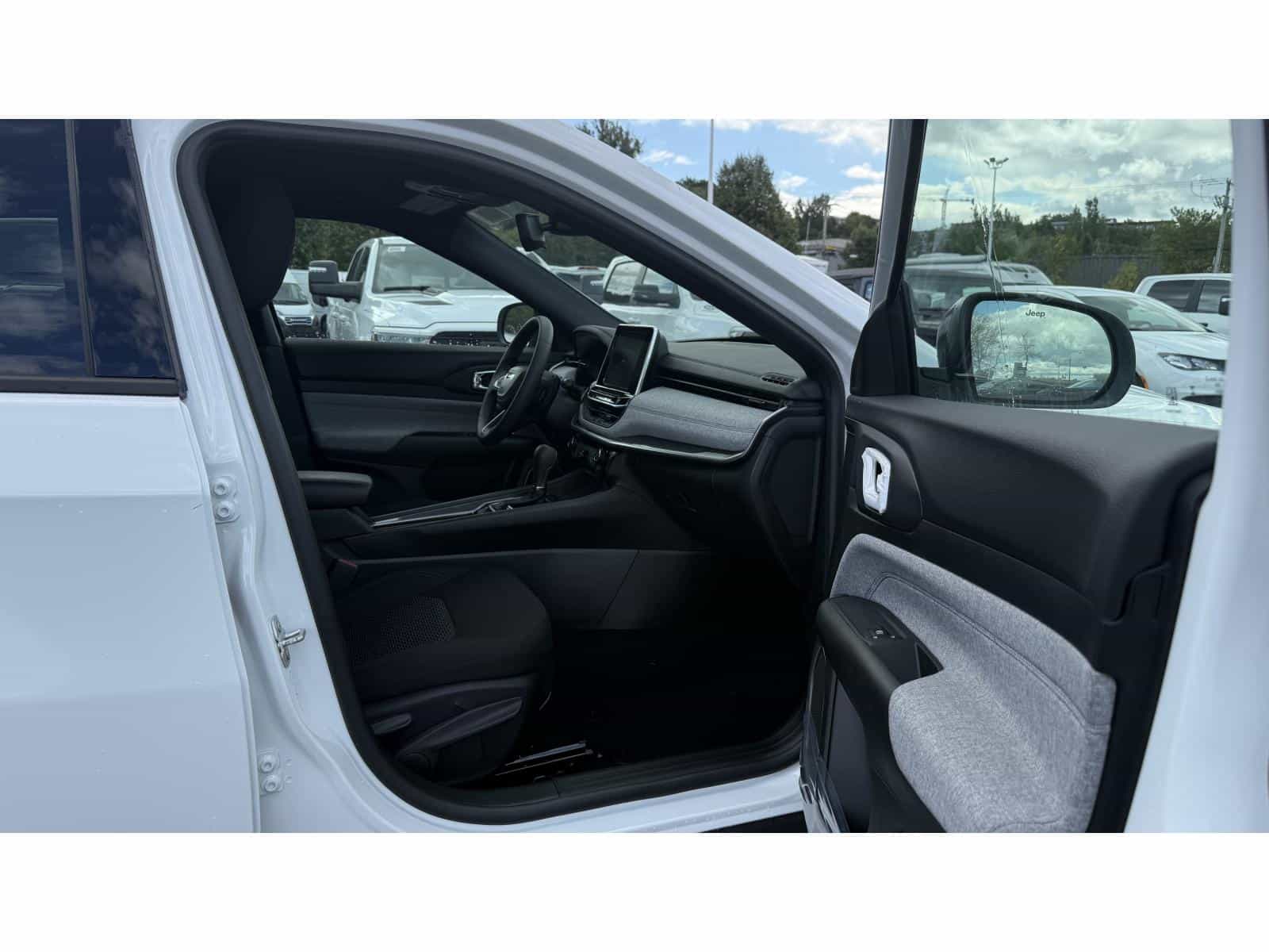 Image 7 Jeep Compass Sport 2025