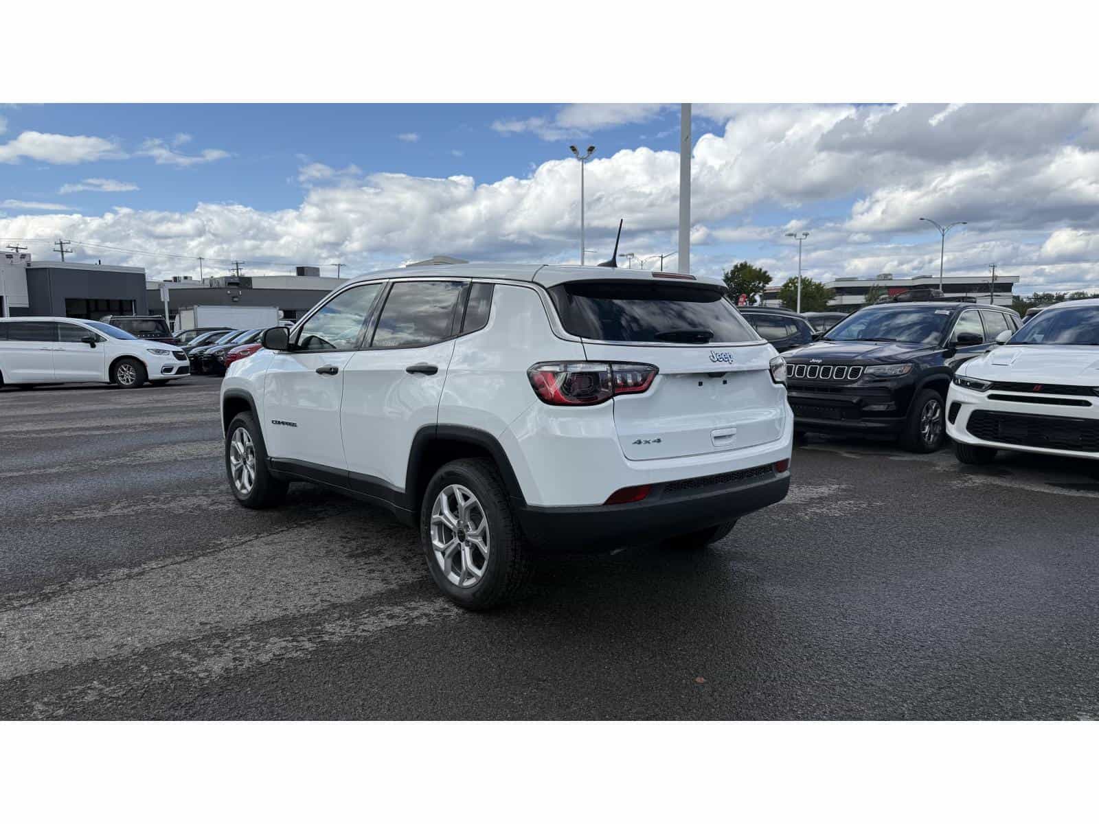 Image 4 Jeep Compass Sport 2025