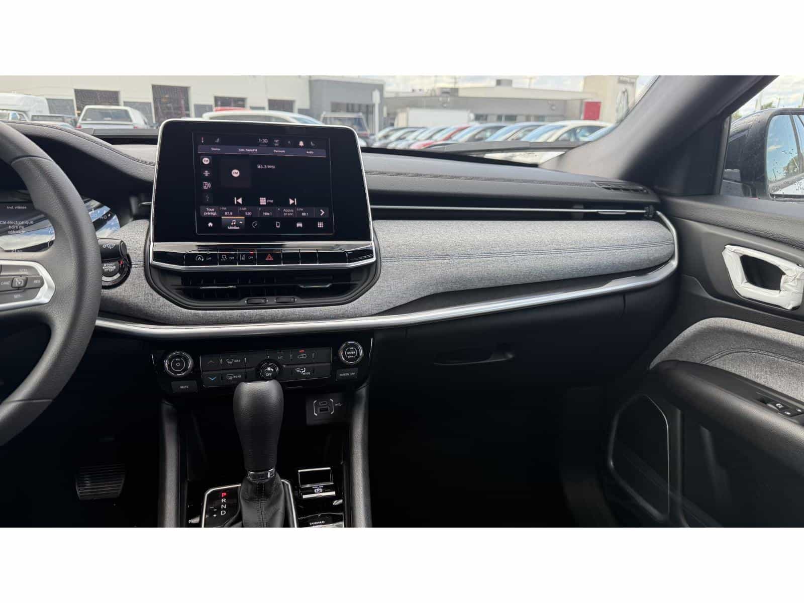 2025 Jeep Compass Sport - Image 12