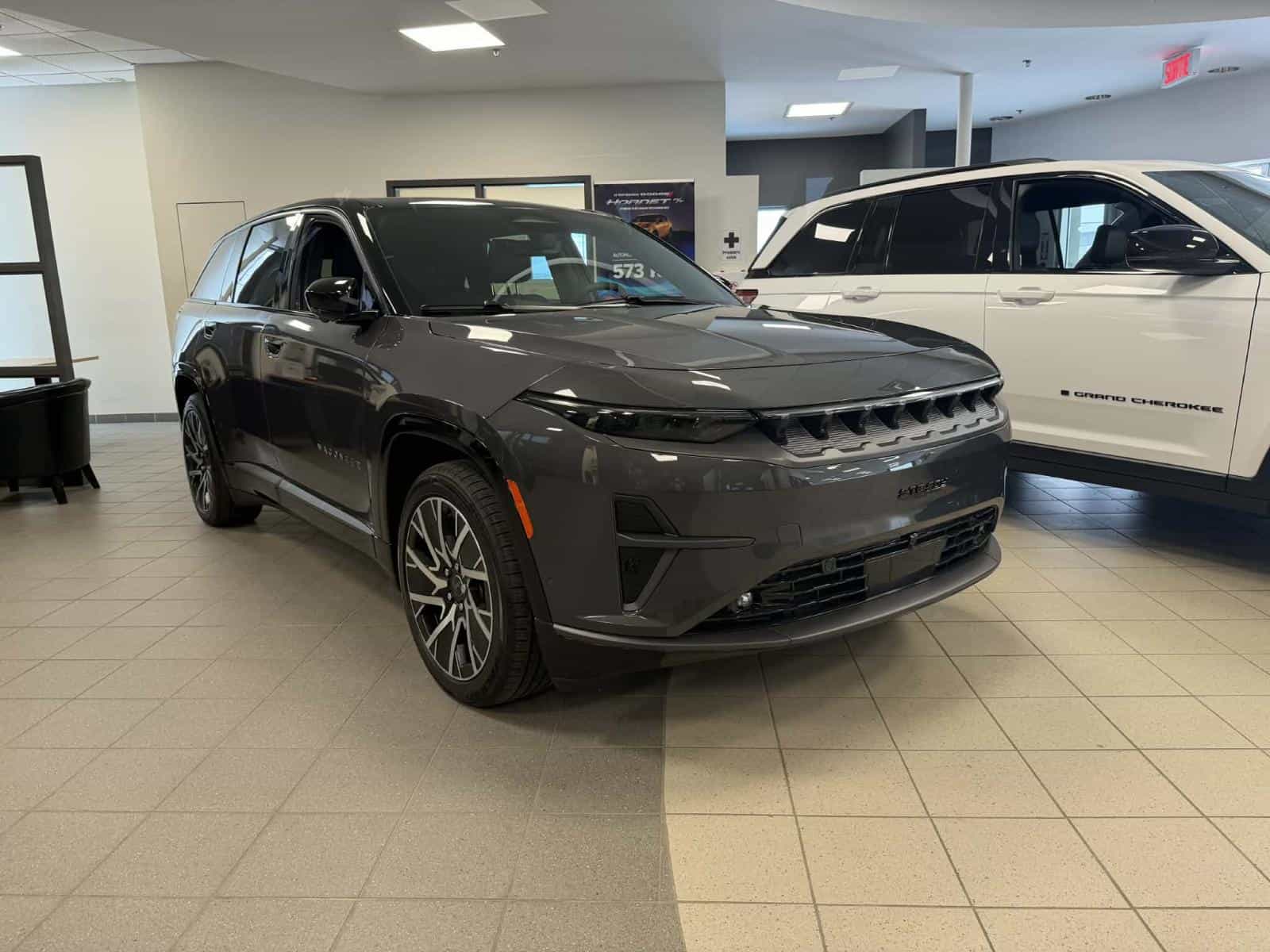 Image 2 Jeep Wagoneer S Code d Ensemble clair 25S Limited 2025