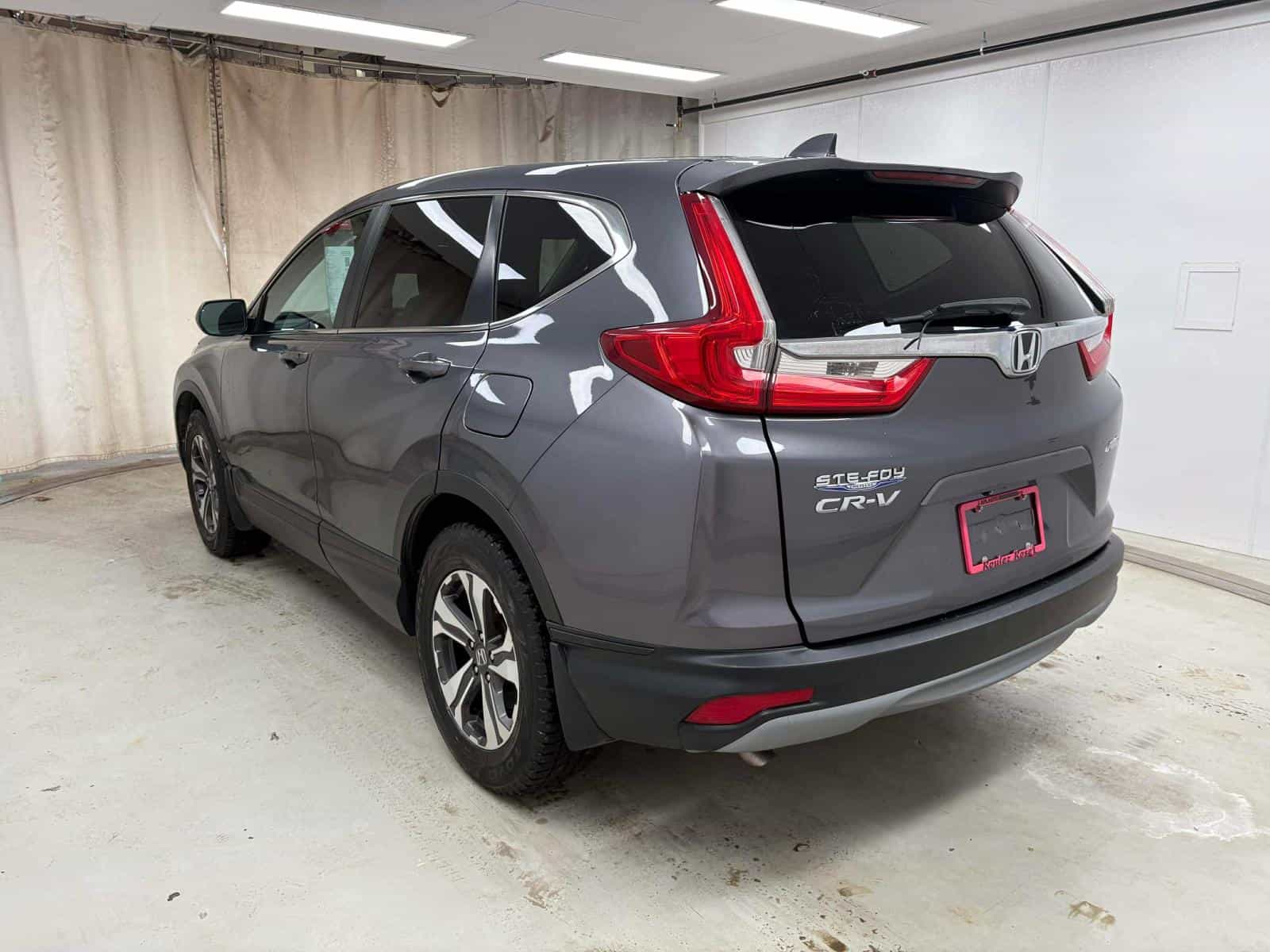 2017 Honda CR-V LX - Image 6