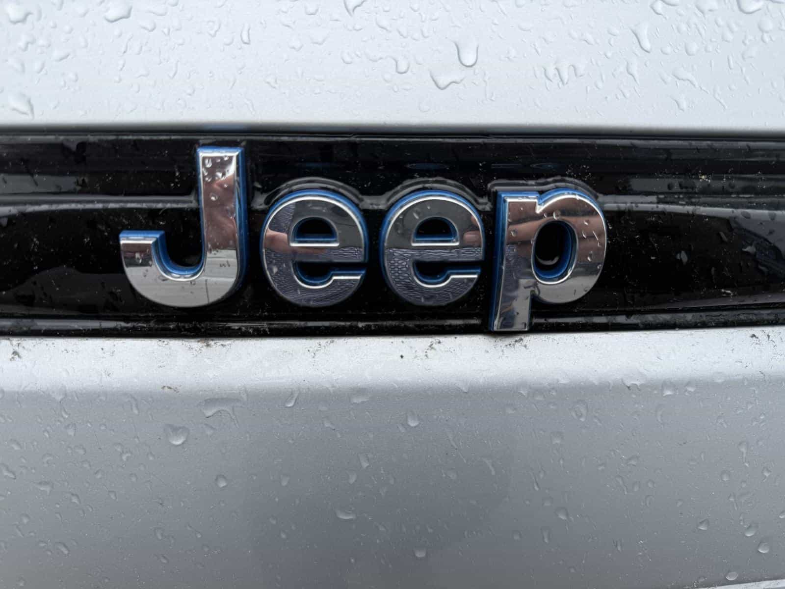 2023 Jeep Grand Cherokee Base 4XE - Image 8