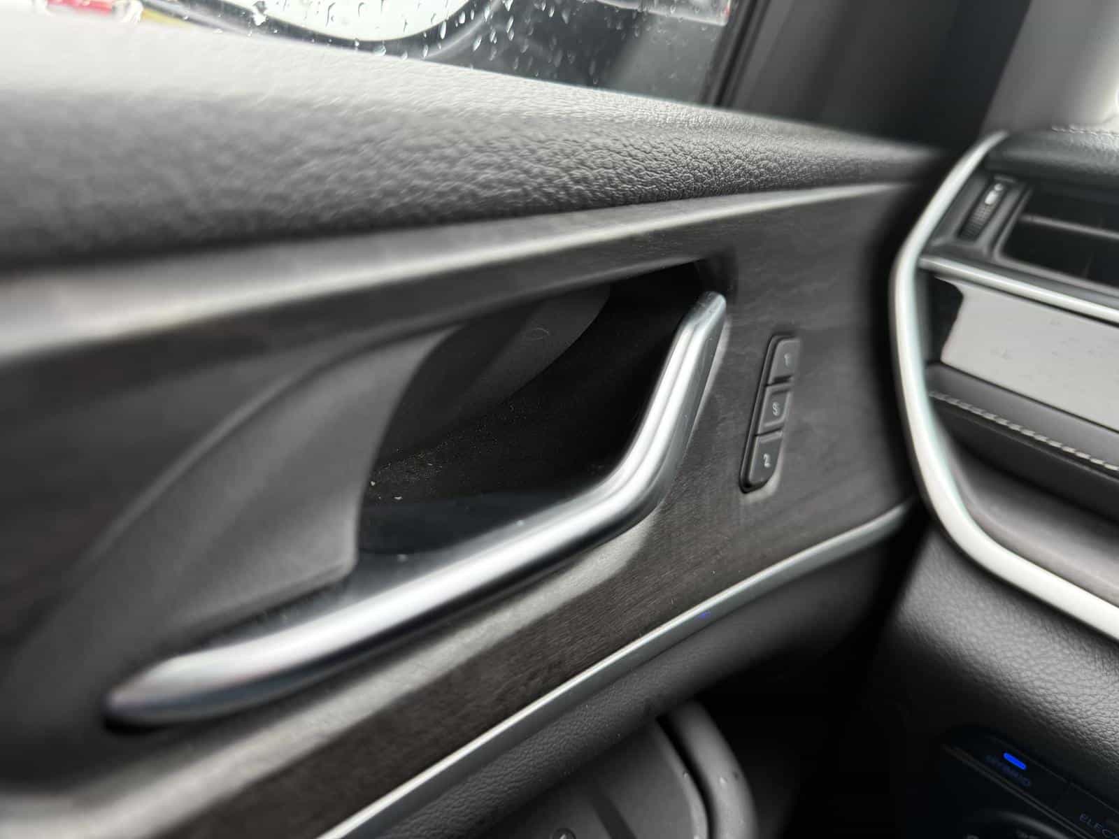 2023 Jeep Grand Cherokee Base 4XE - Image 19