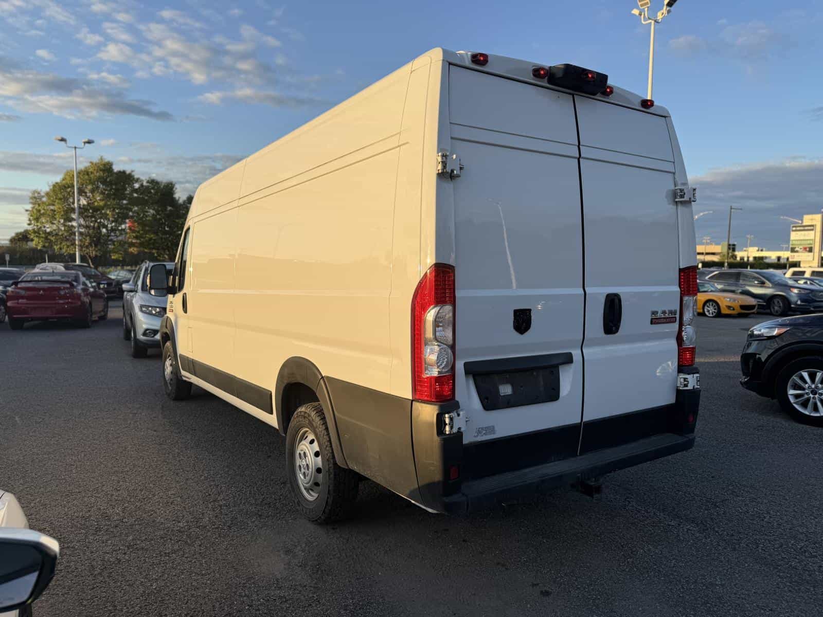 2020 RAM Promaster 3500 High 3500 High Roof - Image 2