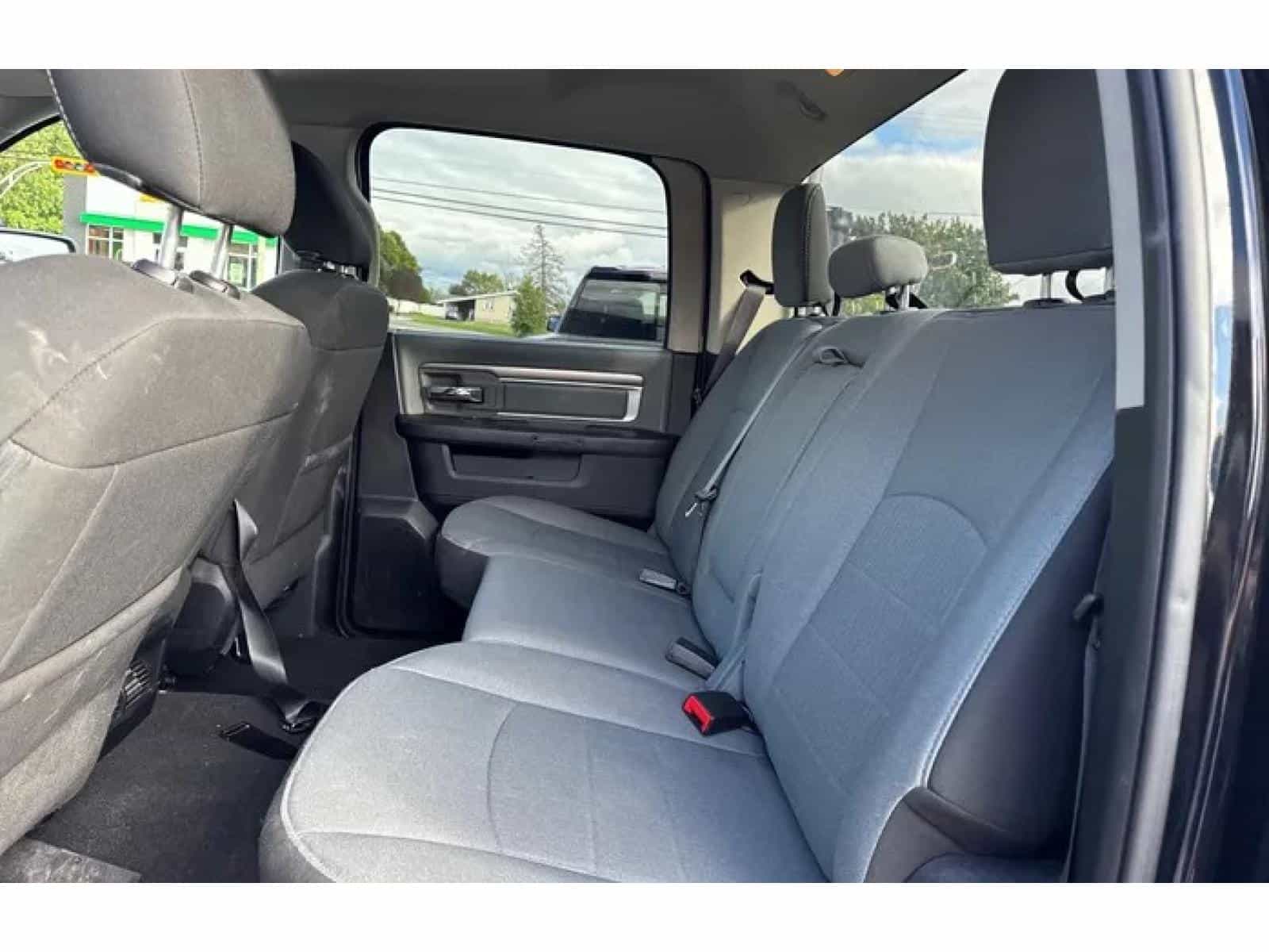 2023 RAM 1500 CLASSIC SLT SLT - Image 7