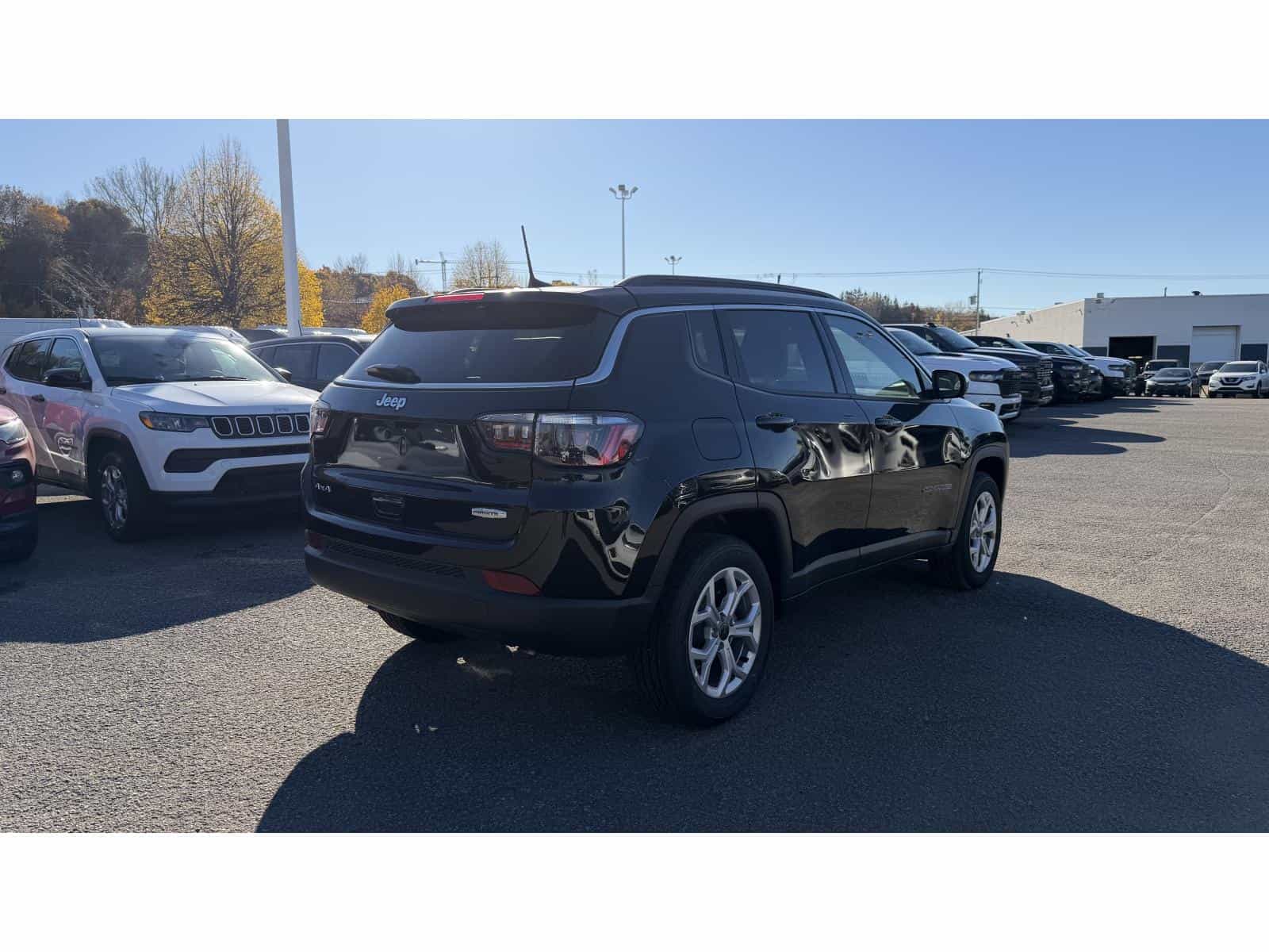 2026 Jeep Compass North - Image 4