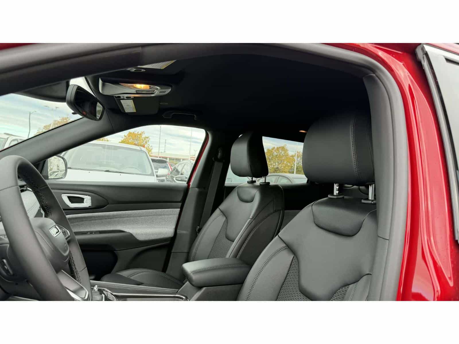 2026 Jeep Compass North - Image 5