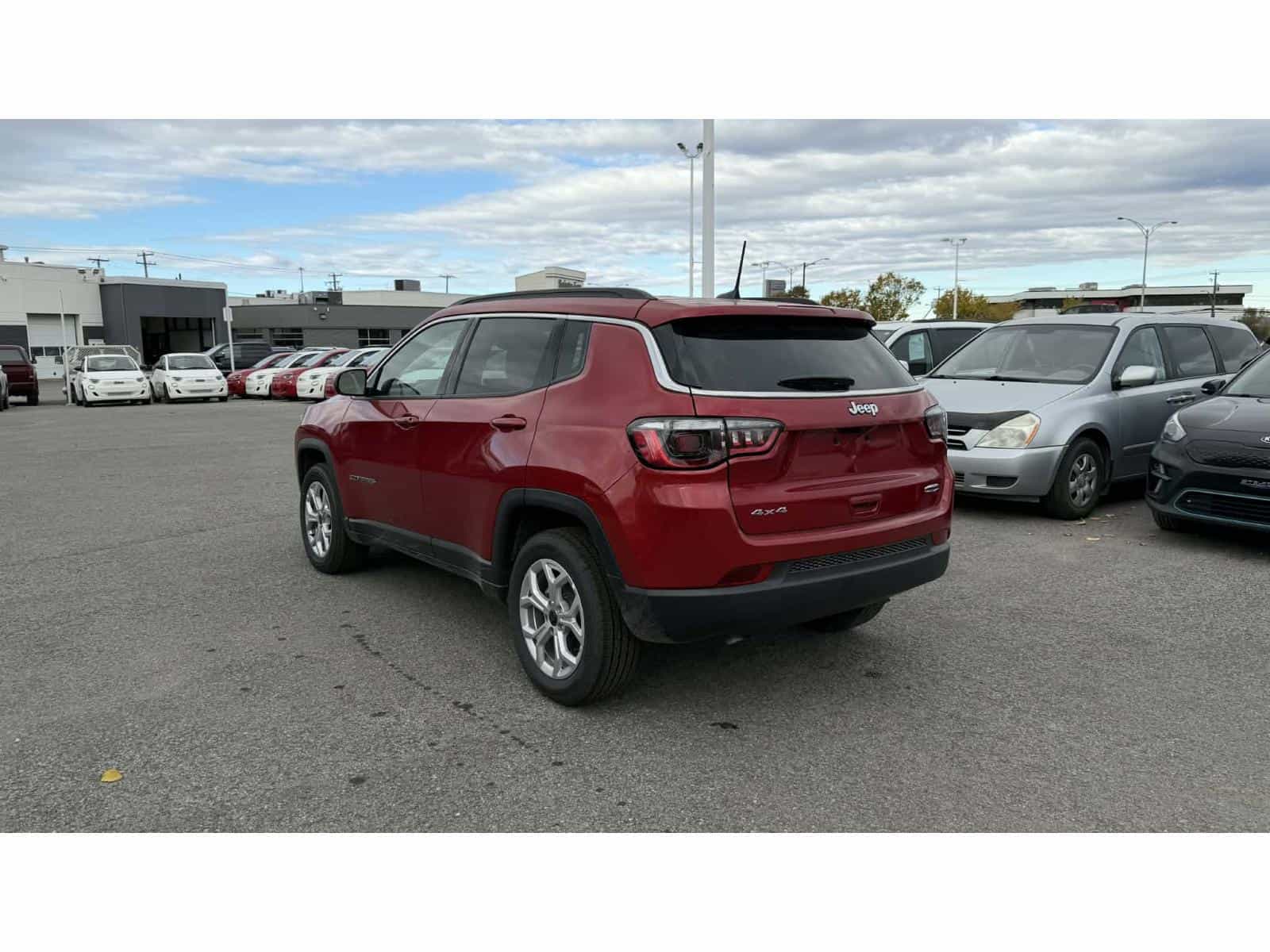 2026 Jeep Compass North - Image 13