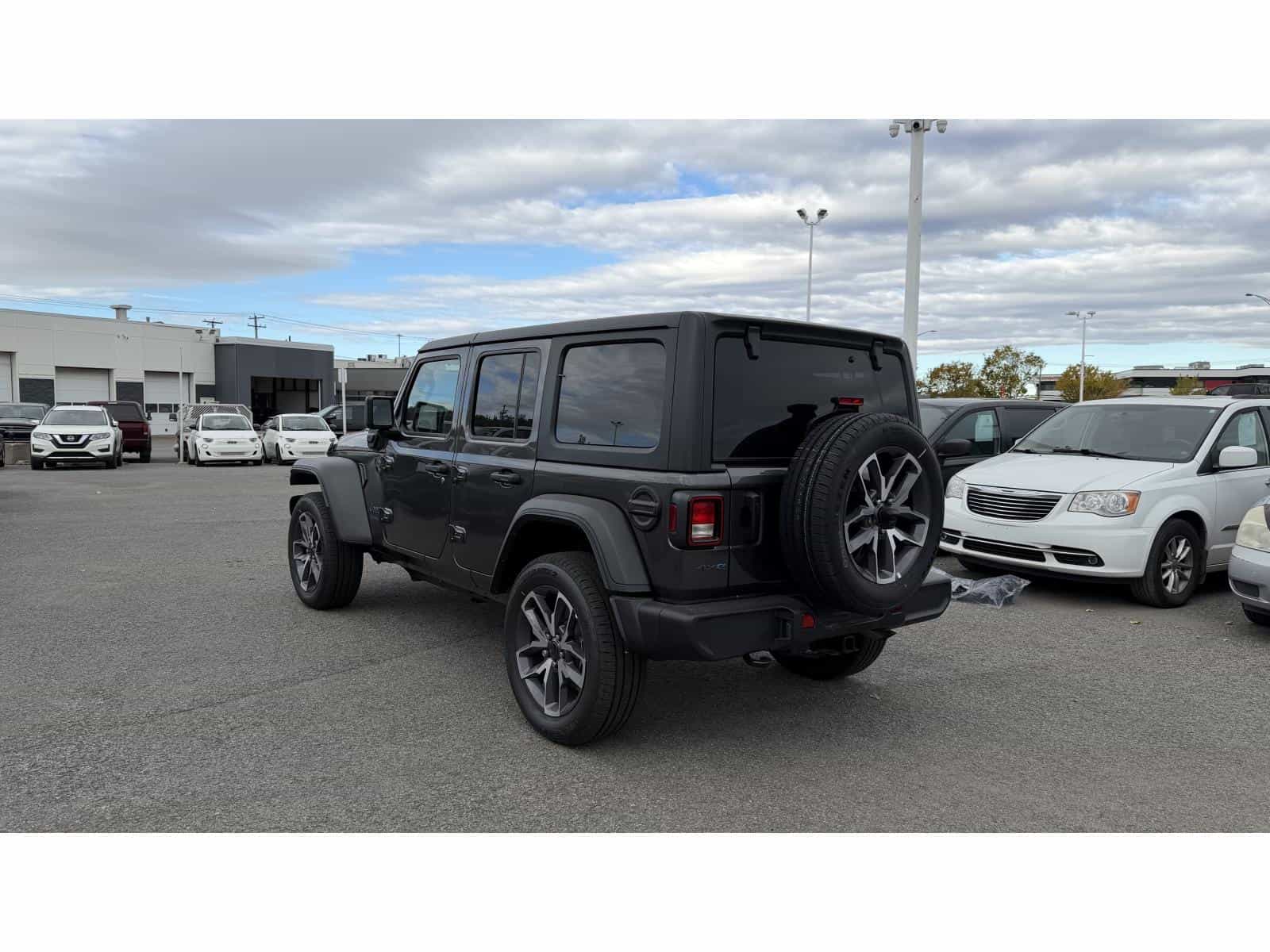 Image 3 Jeep Wrangler 4xe PHEV 4-Door Sport S 2025