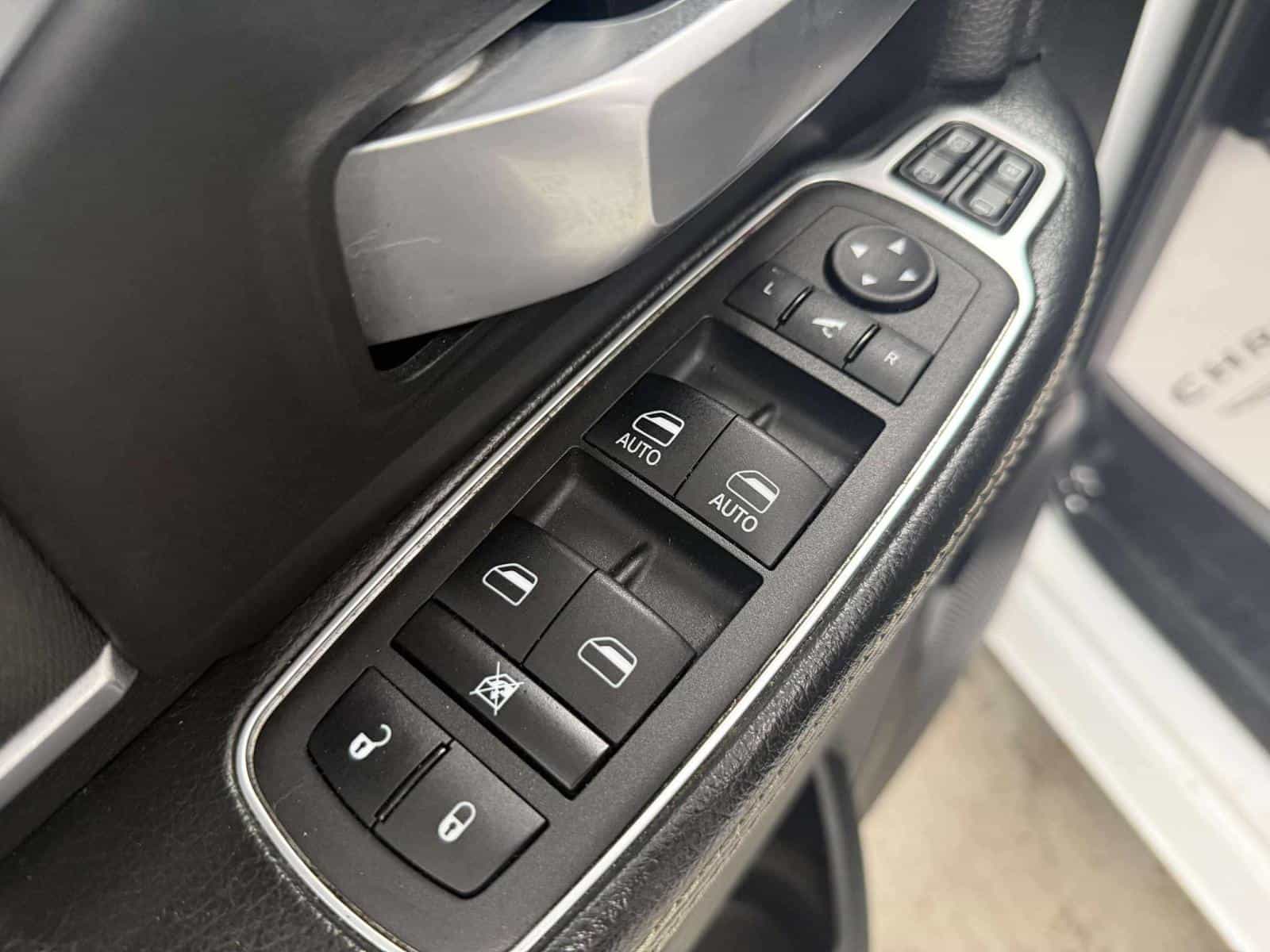 2024 RAM 3500 Big Horn Big Horn - Image 9