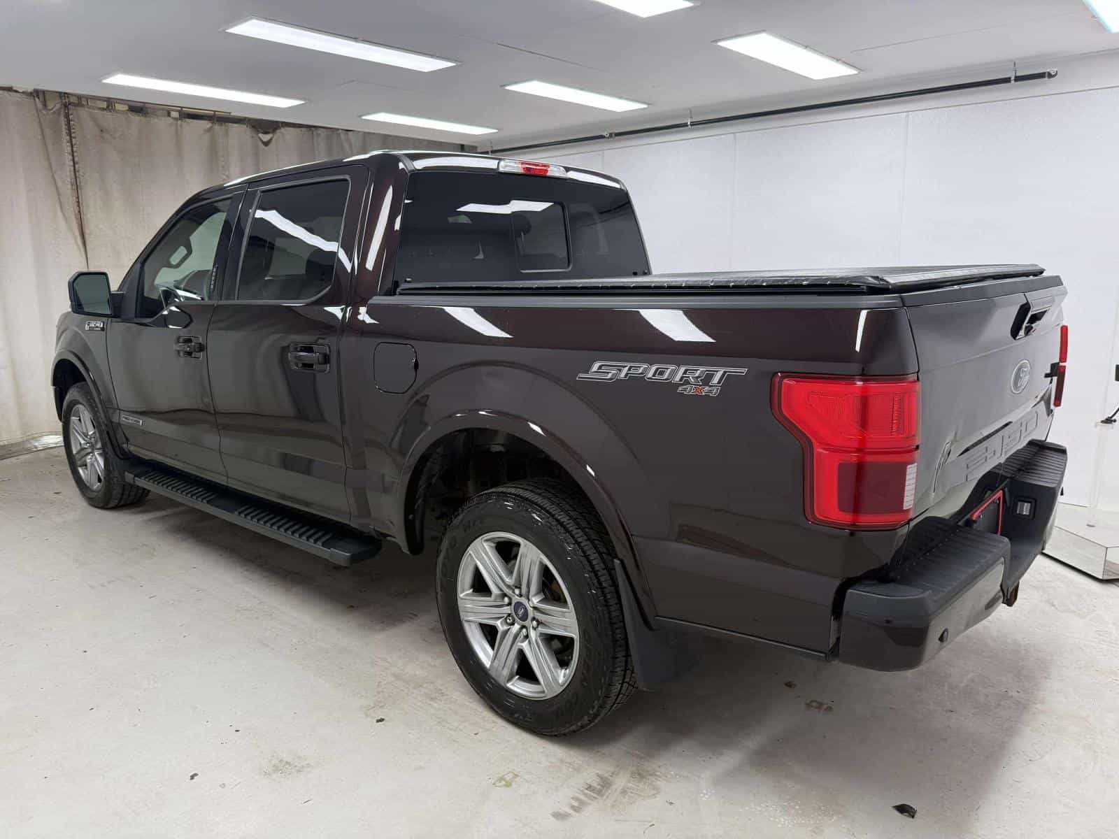 2019 Ford F150 SUPERCREW Lariat - Image 6