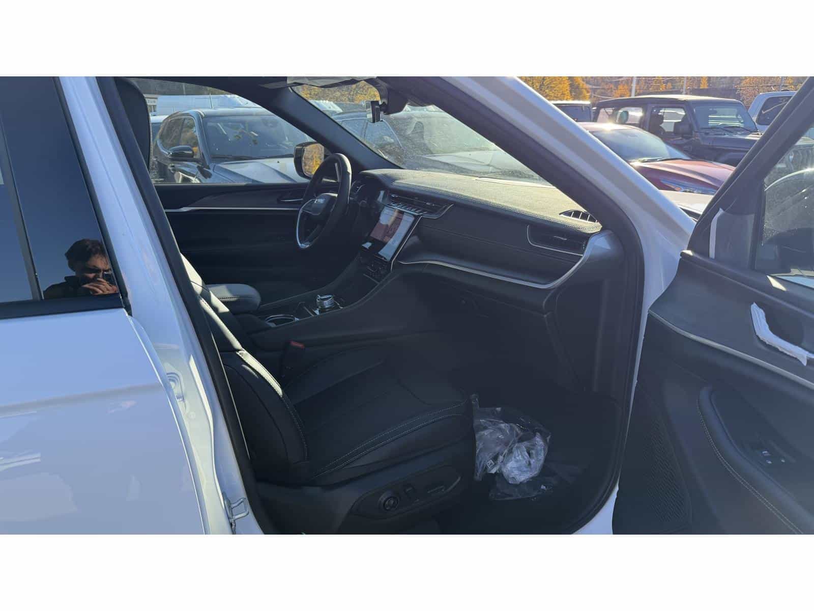 Image 5 Jeep Grand Cherokee Limited 2025