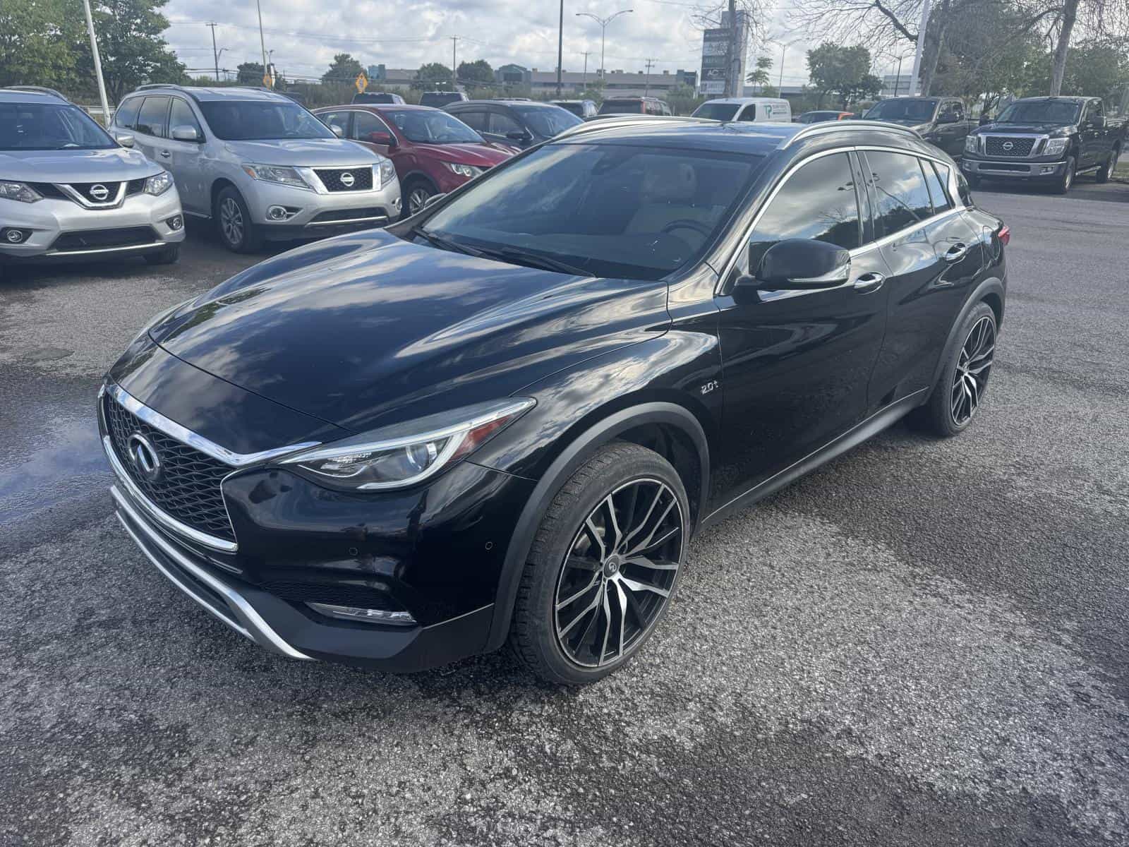 2017 Infiniti QX30 Premium - Image 1