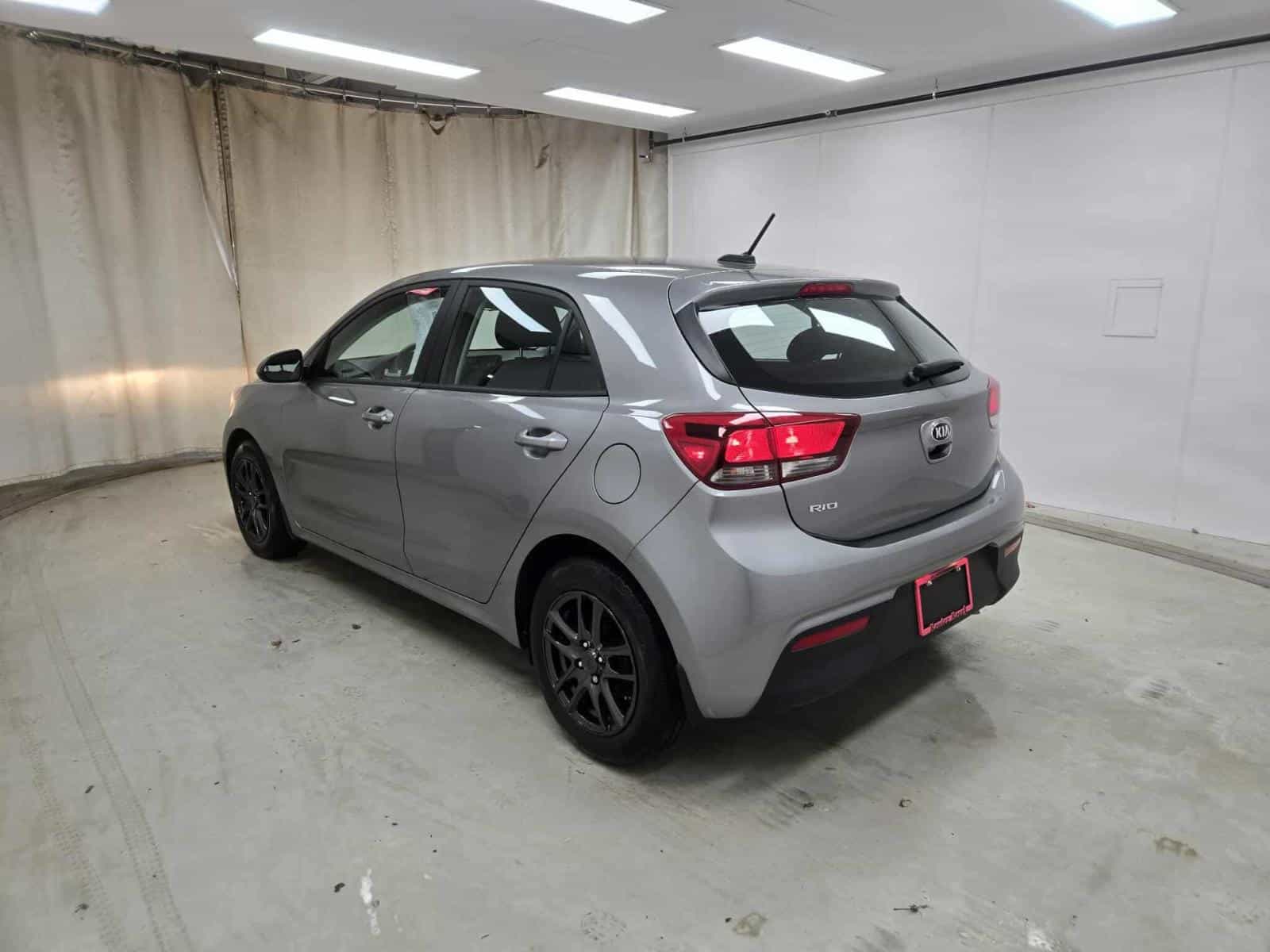 2021 Kia Rio 5-door - Image 6