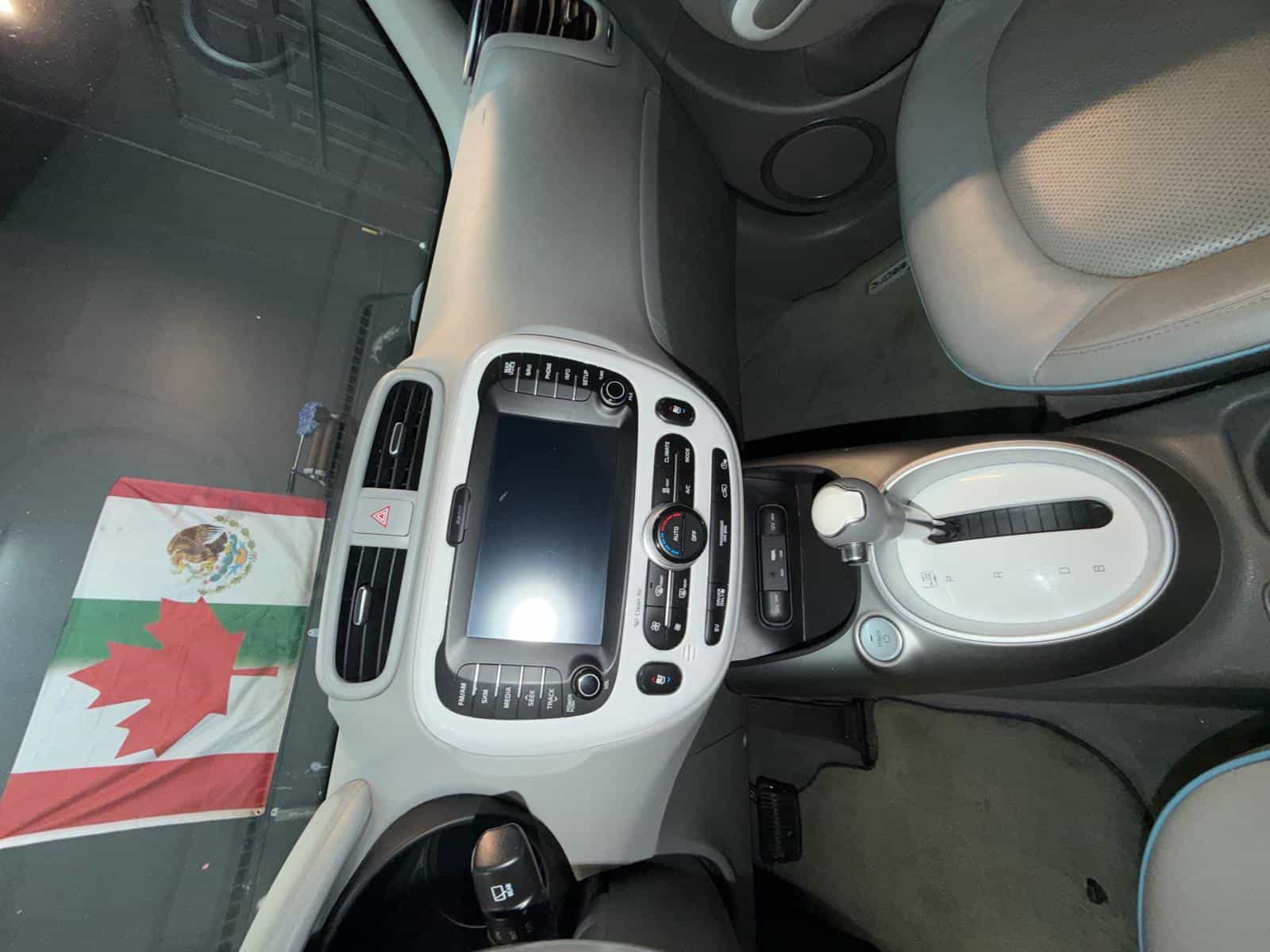 2016 Kia Soul EV Luxury - Image 4