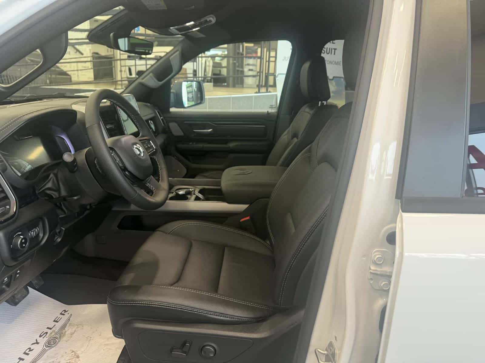 Image 2 RAM 1500 Sport 2026