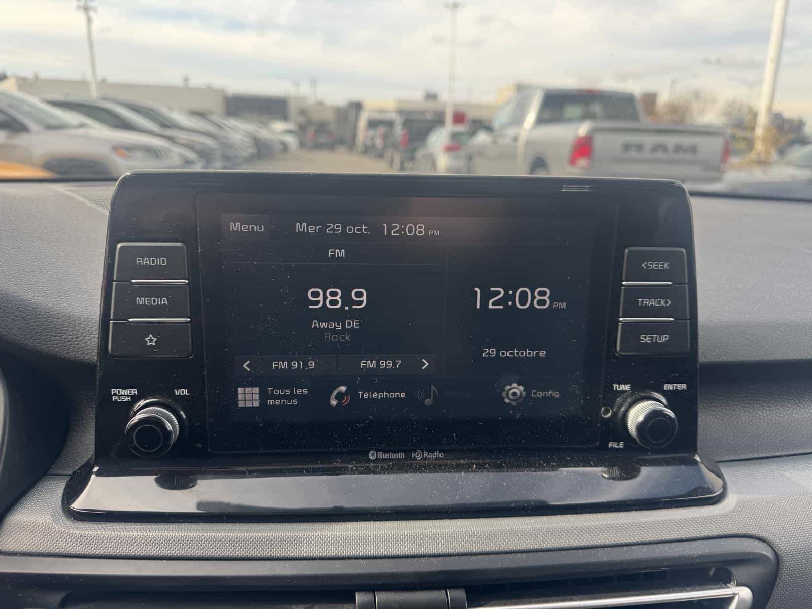 2022 Kia Seltos - Image 10