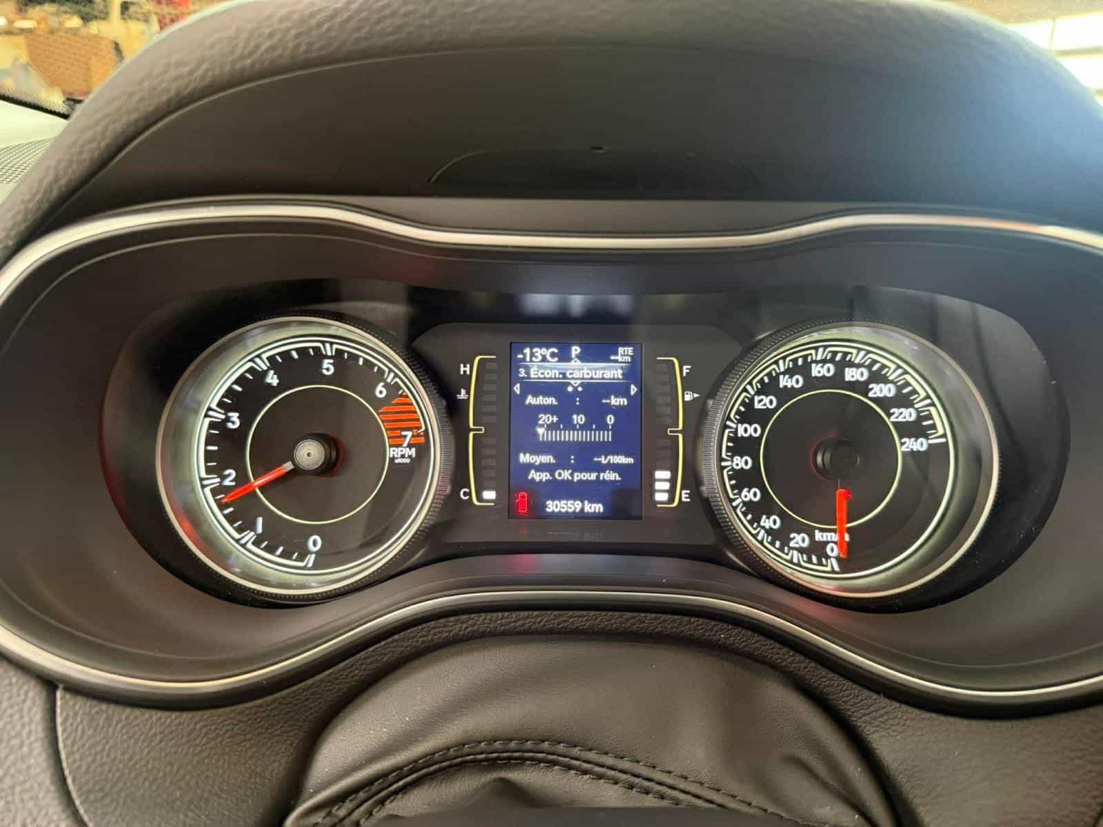 2022 Jeep Cherokee Sport - Image 14